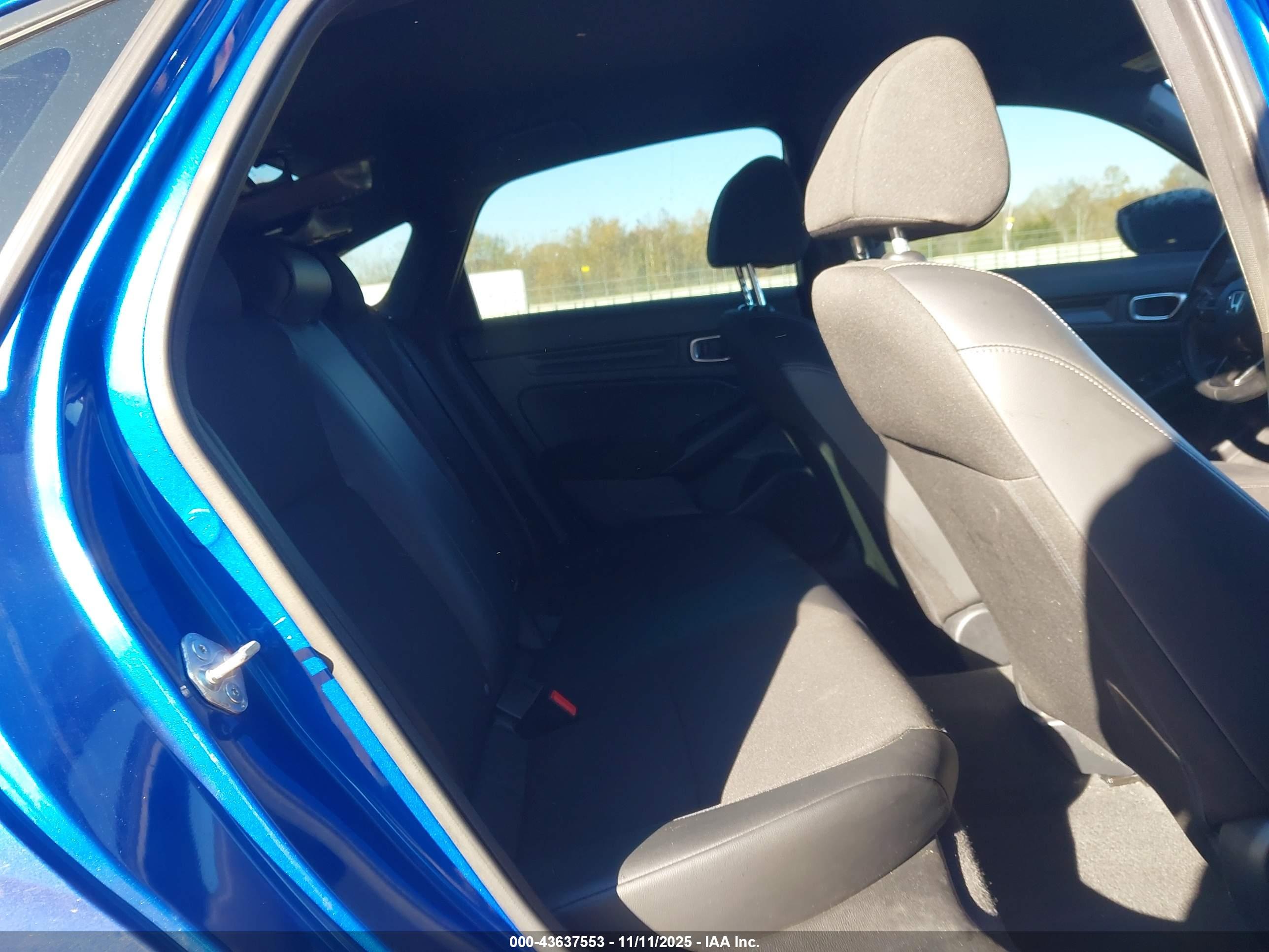 HONDA CIVIC image 8