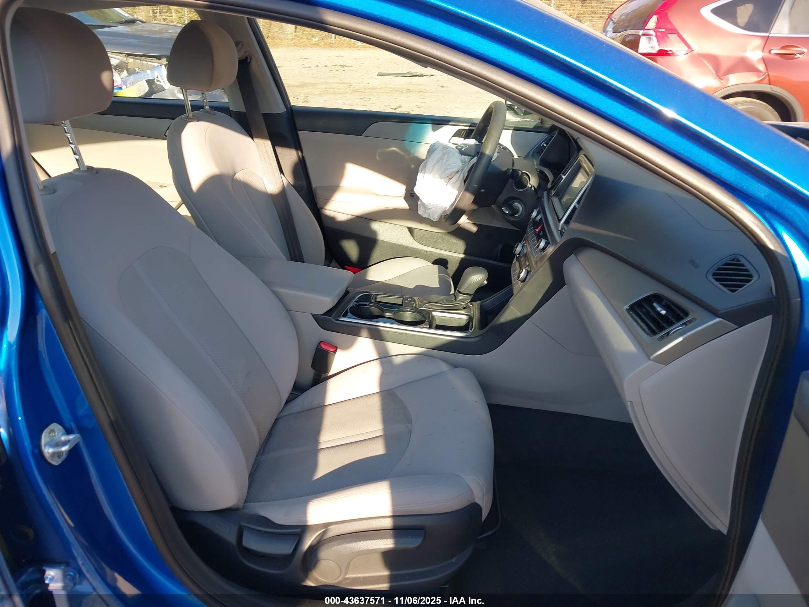 HYUNDAI SONATA image 5