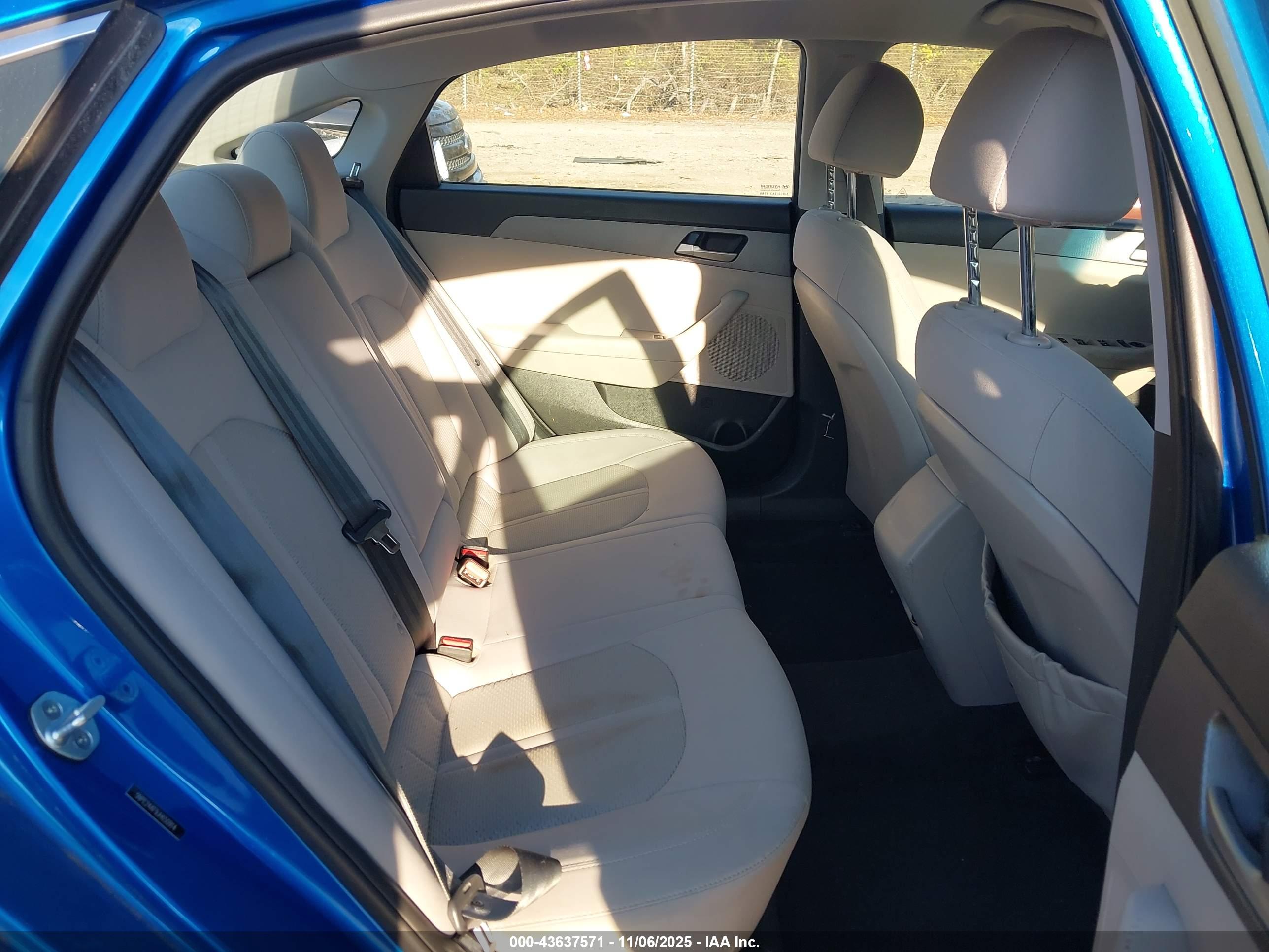 HYUNDAI SONATA image 8
