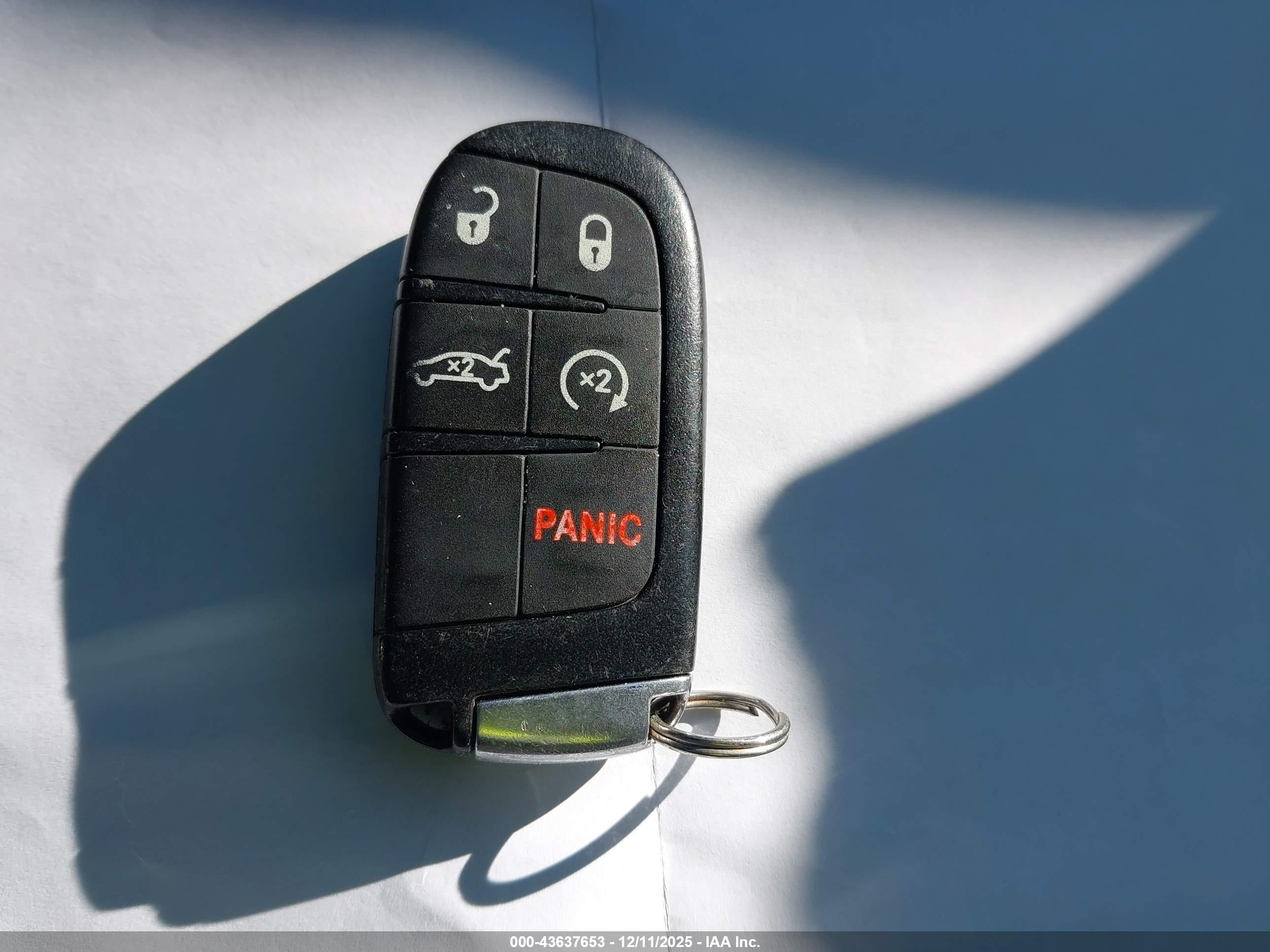 CHRYSLER 300C image 11