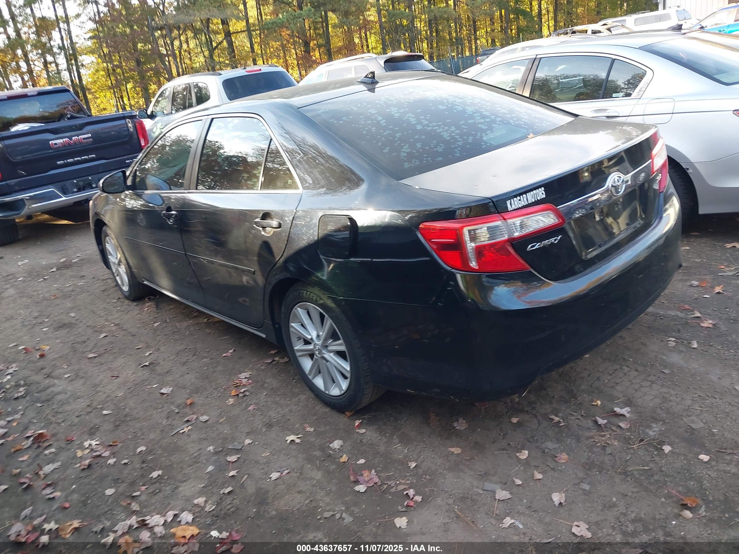TOYOTA CAMRY image 3