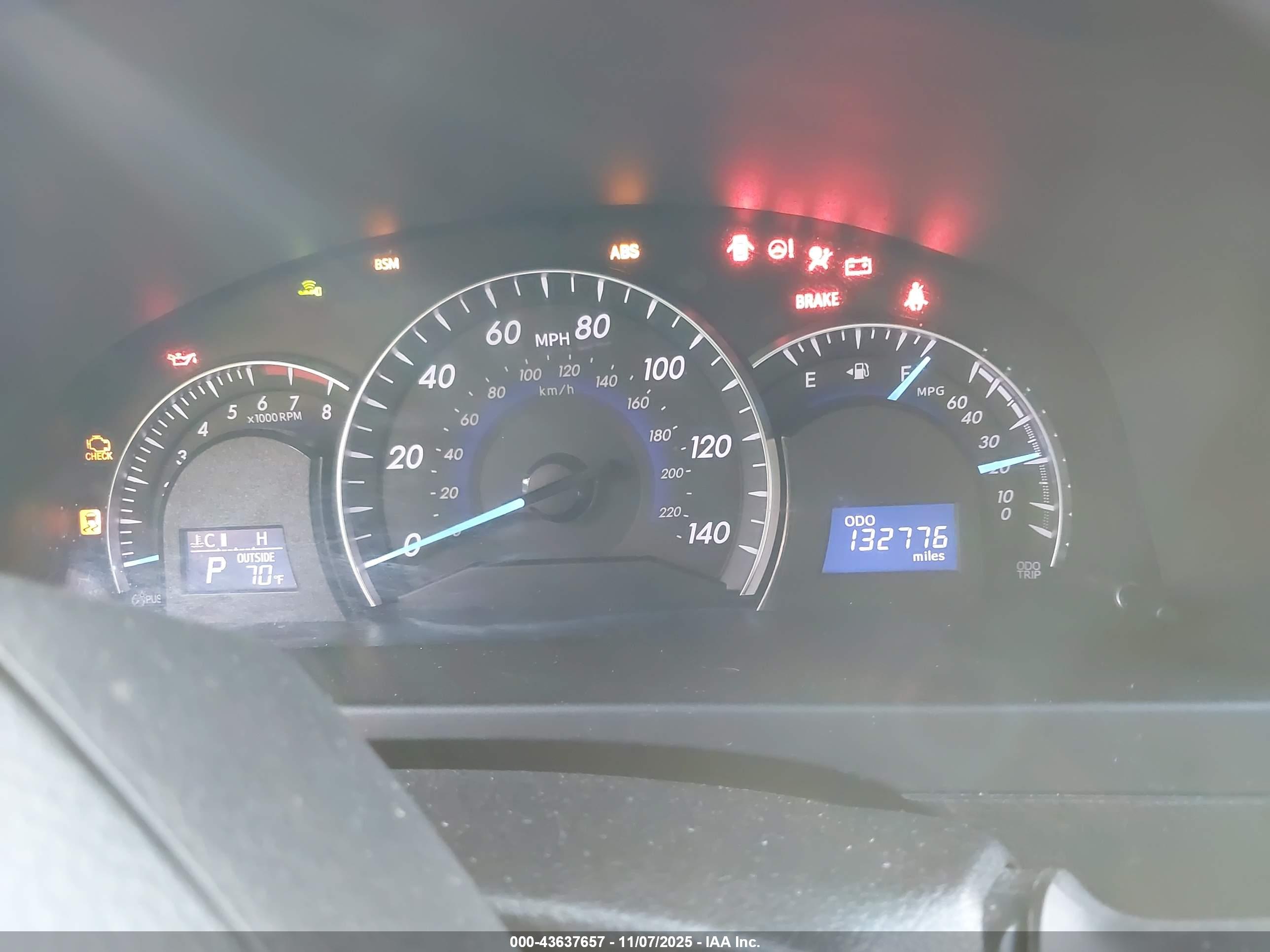 TOYOTA CAMRY image 7
