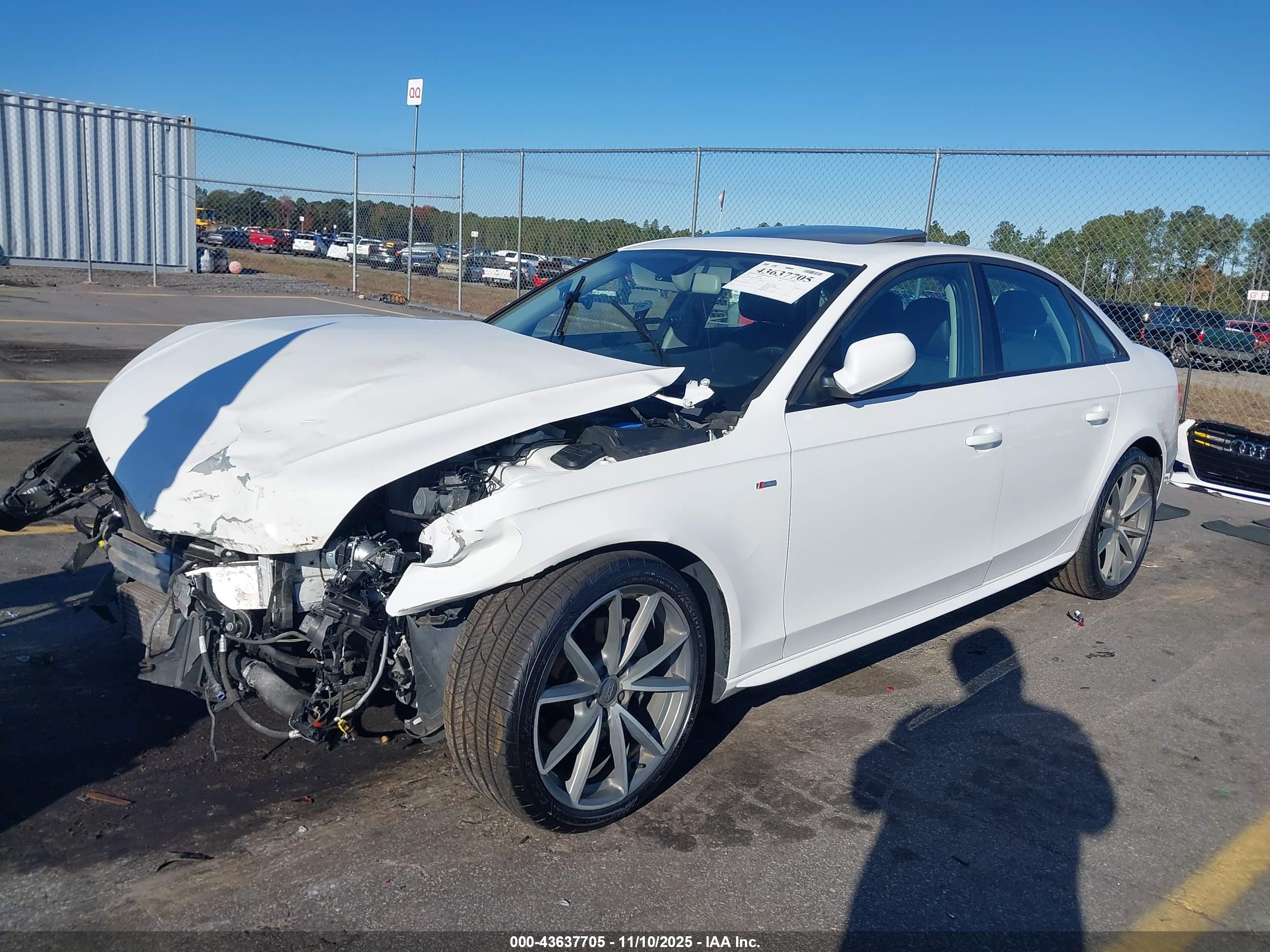 AUDI A4 image 2