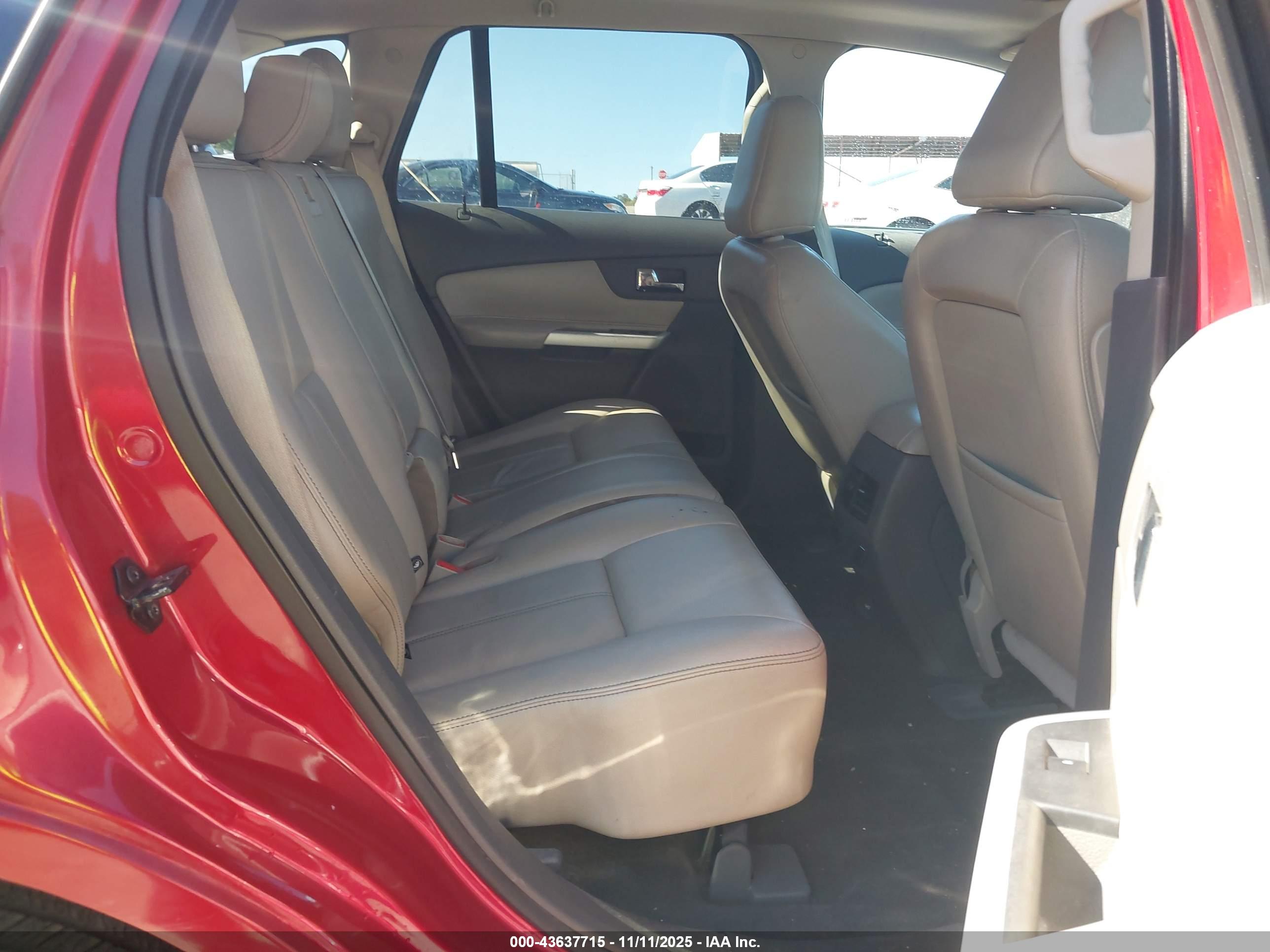 FORD EDGE image 8