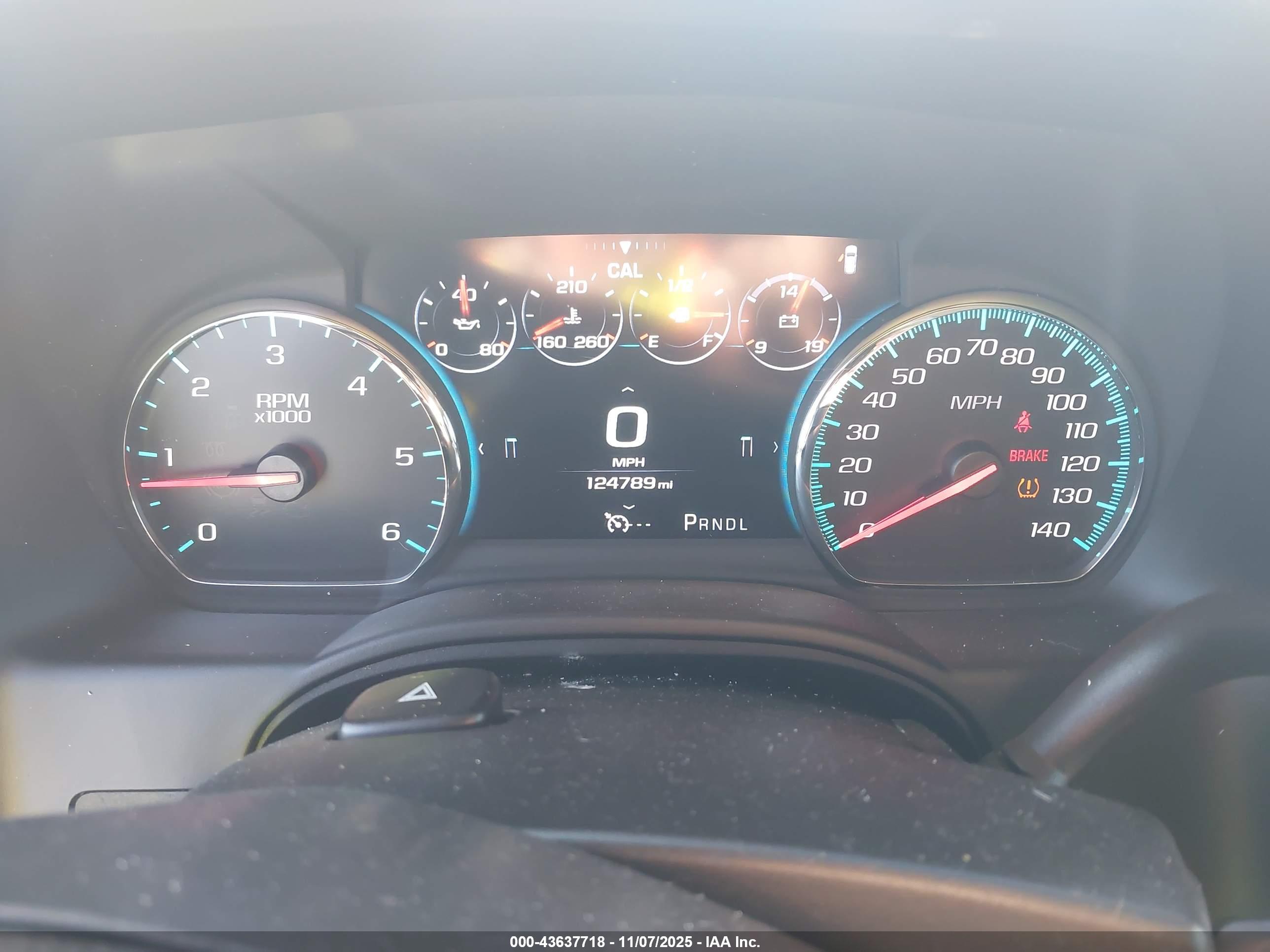 CHEVROLET TAHOE image 7