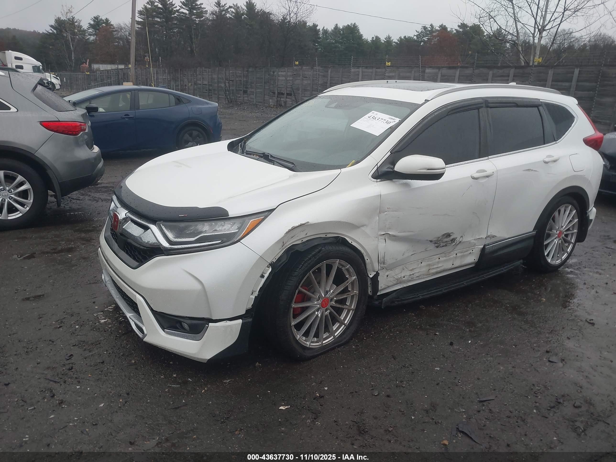HONDA CR-V image 2