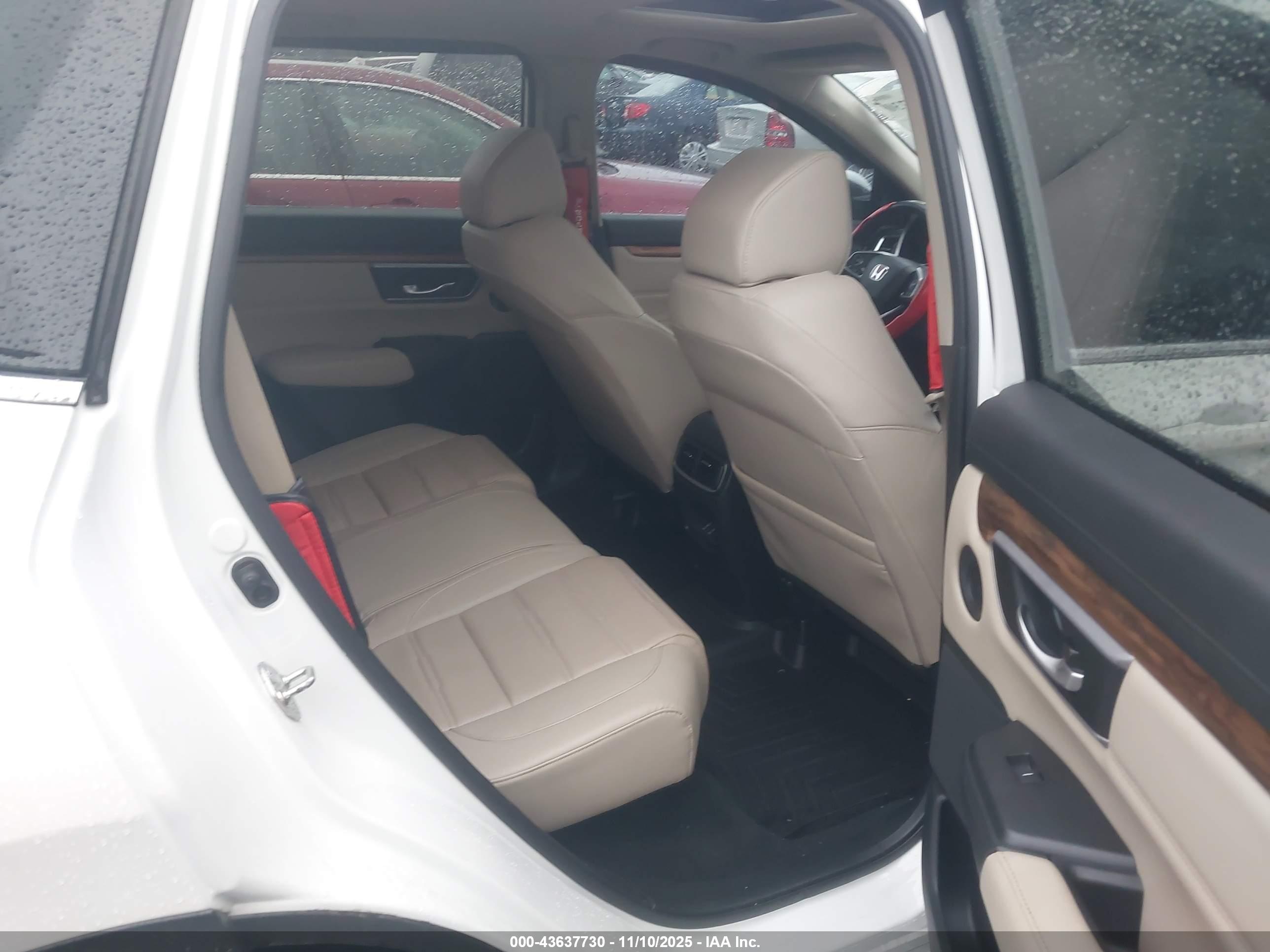 HONDA CR-V image 8