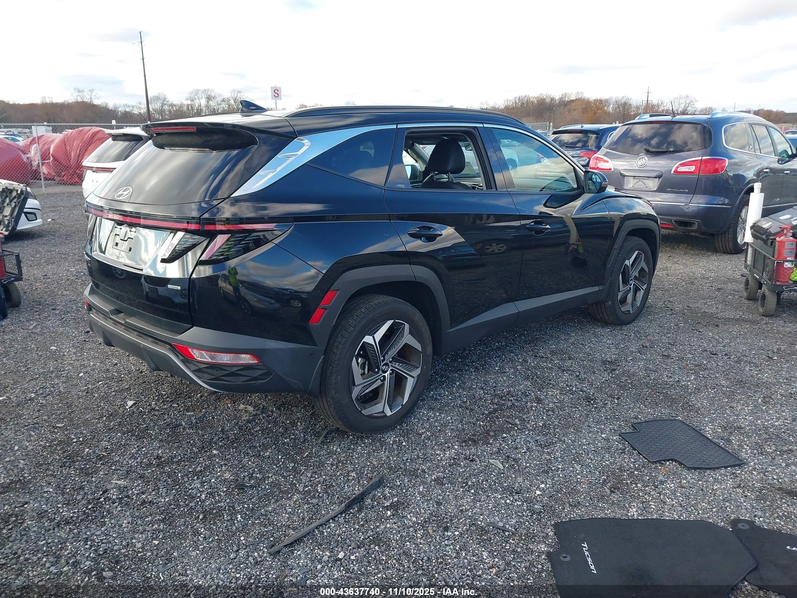 HYUNDAI TUCSON image 4
