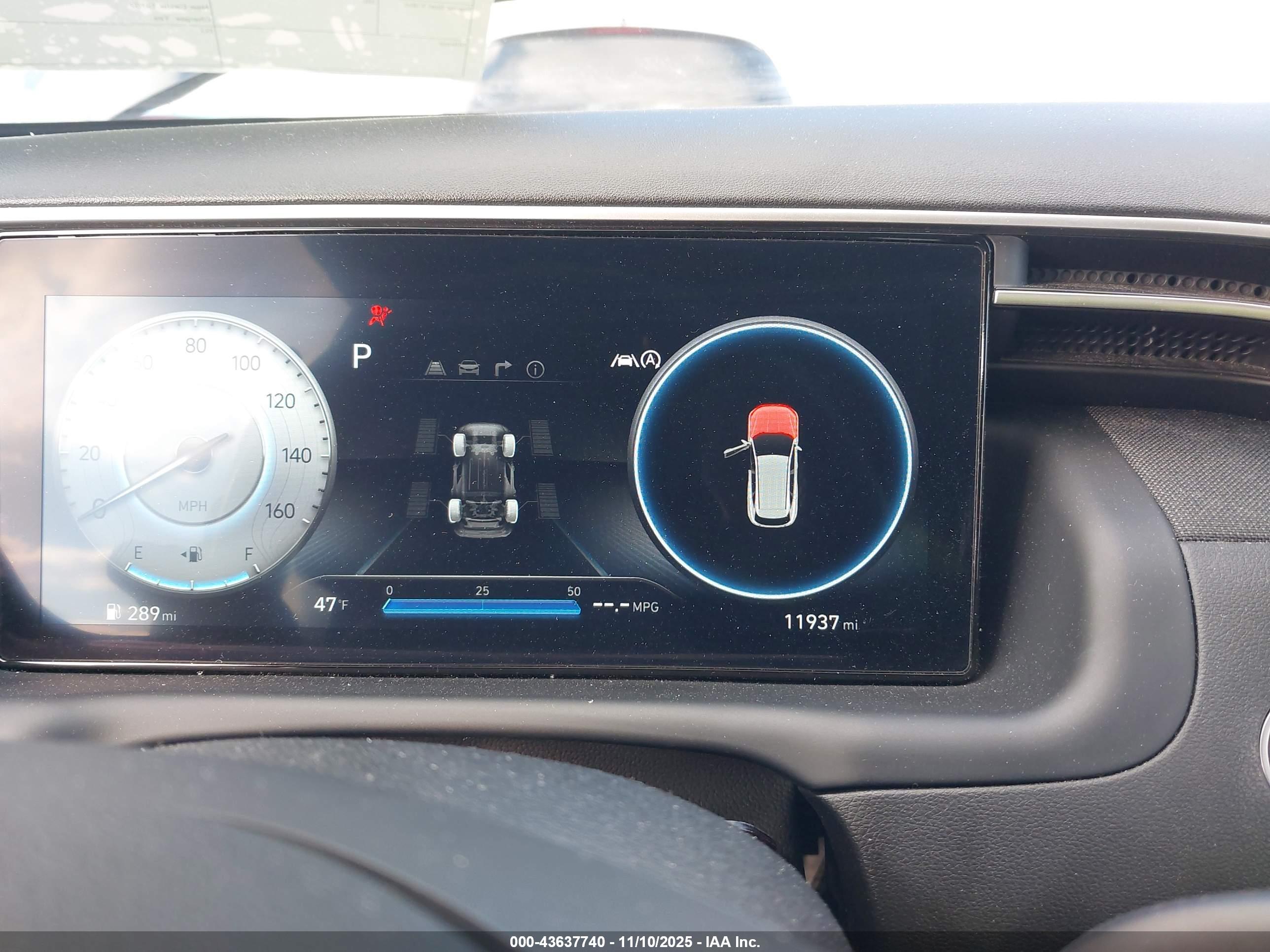 HYUNDAI TUCSON image 7