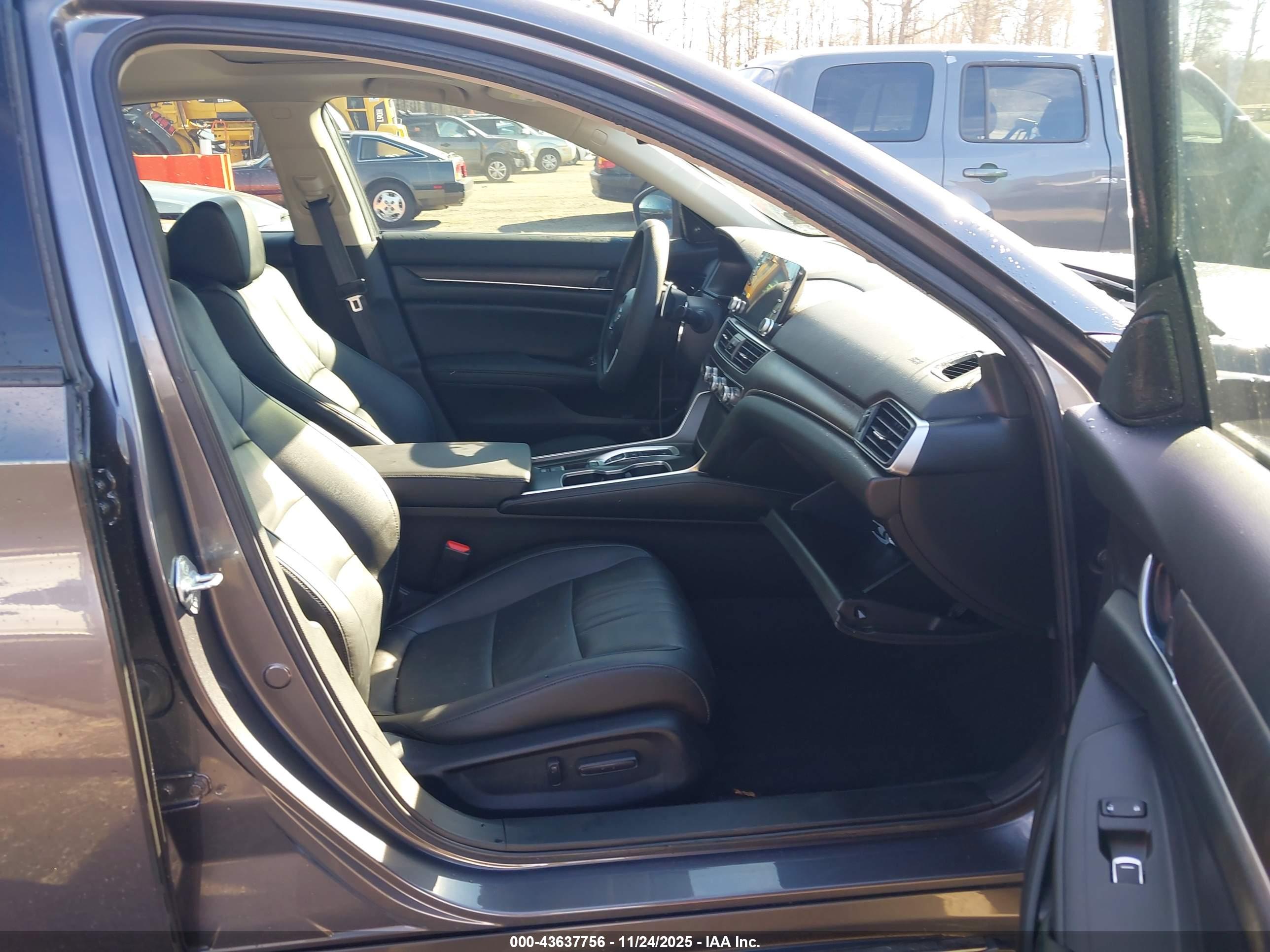 HONDA ACCORD image 5
