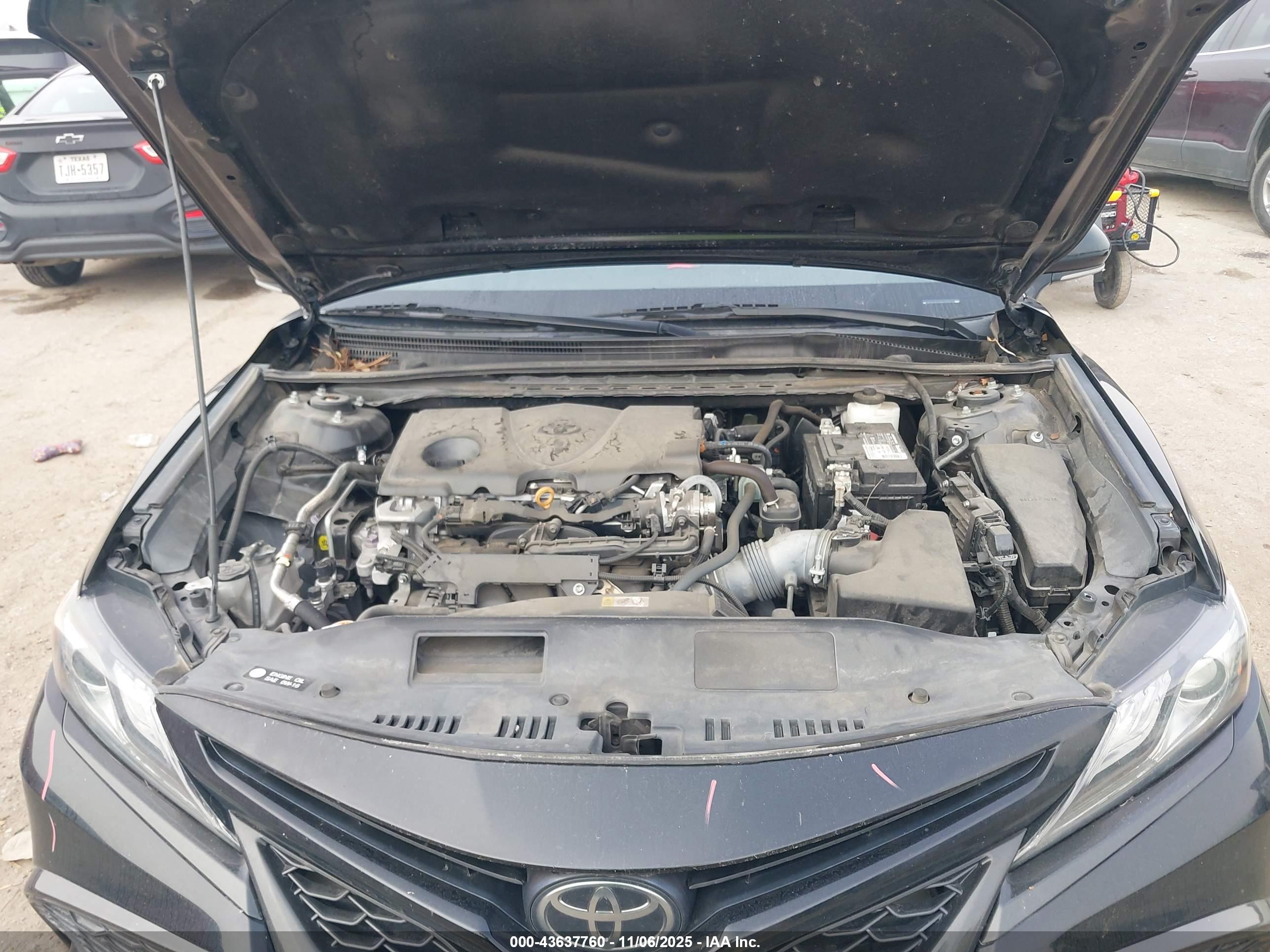 TOYOTA CAMRY image 10