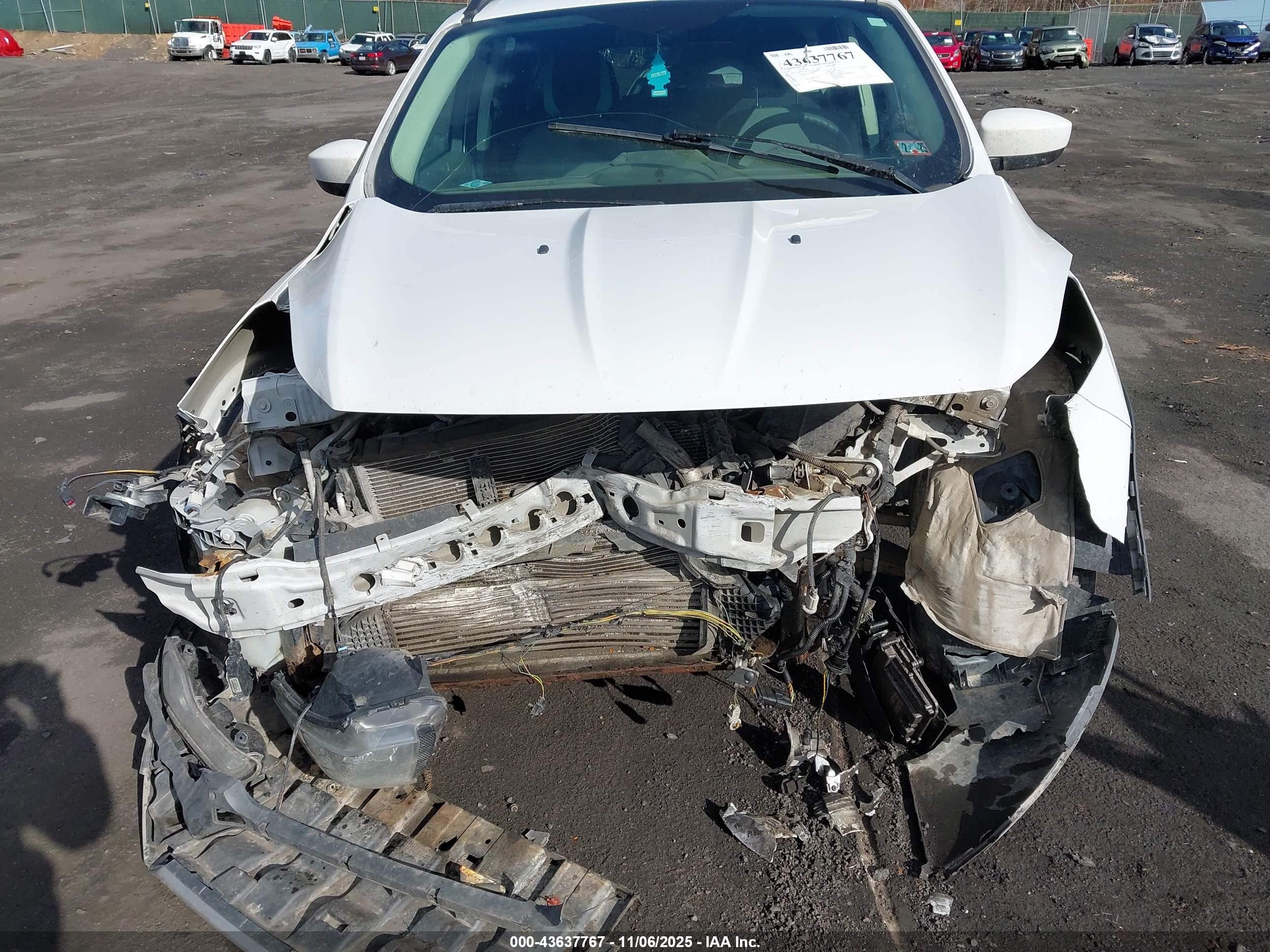 FORD ESCAPE image 6
