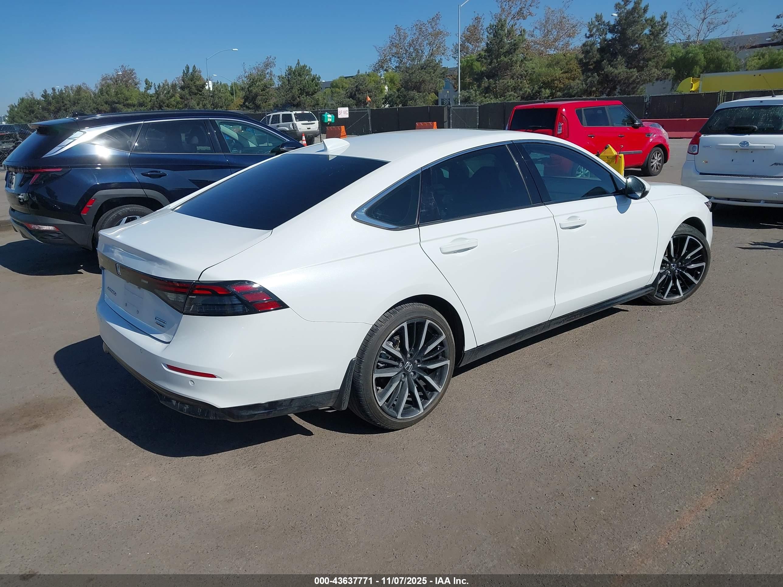 HONDA ACCORD image 4