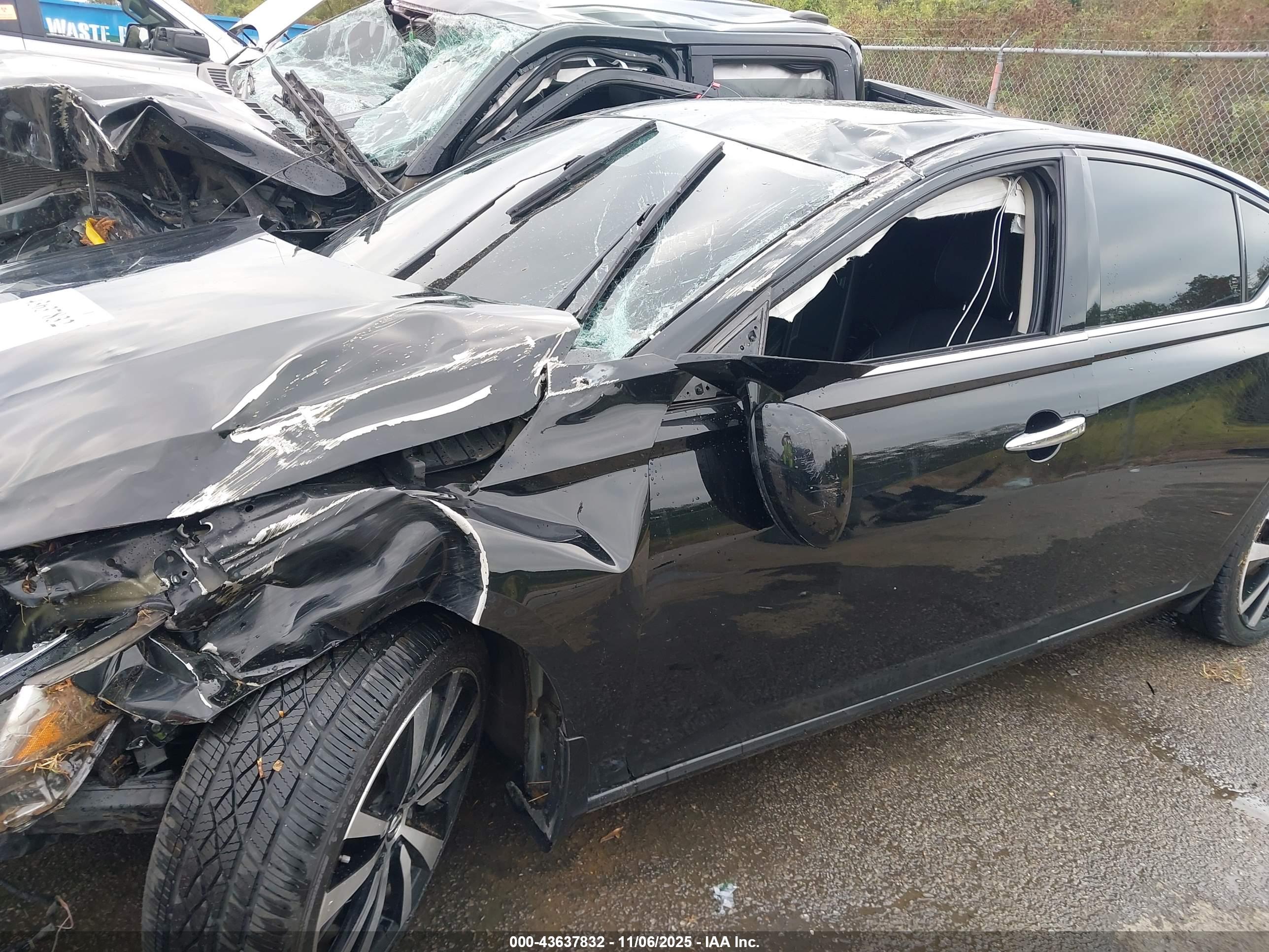 NISSAN ALTIMA image 6