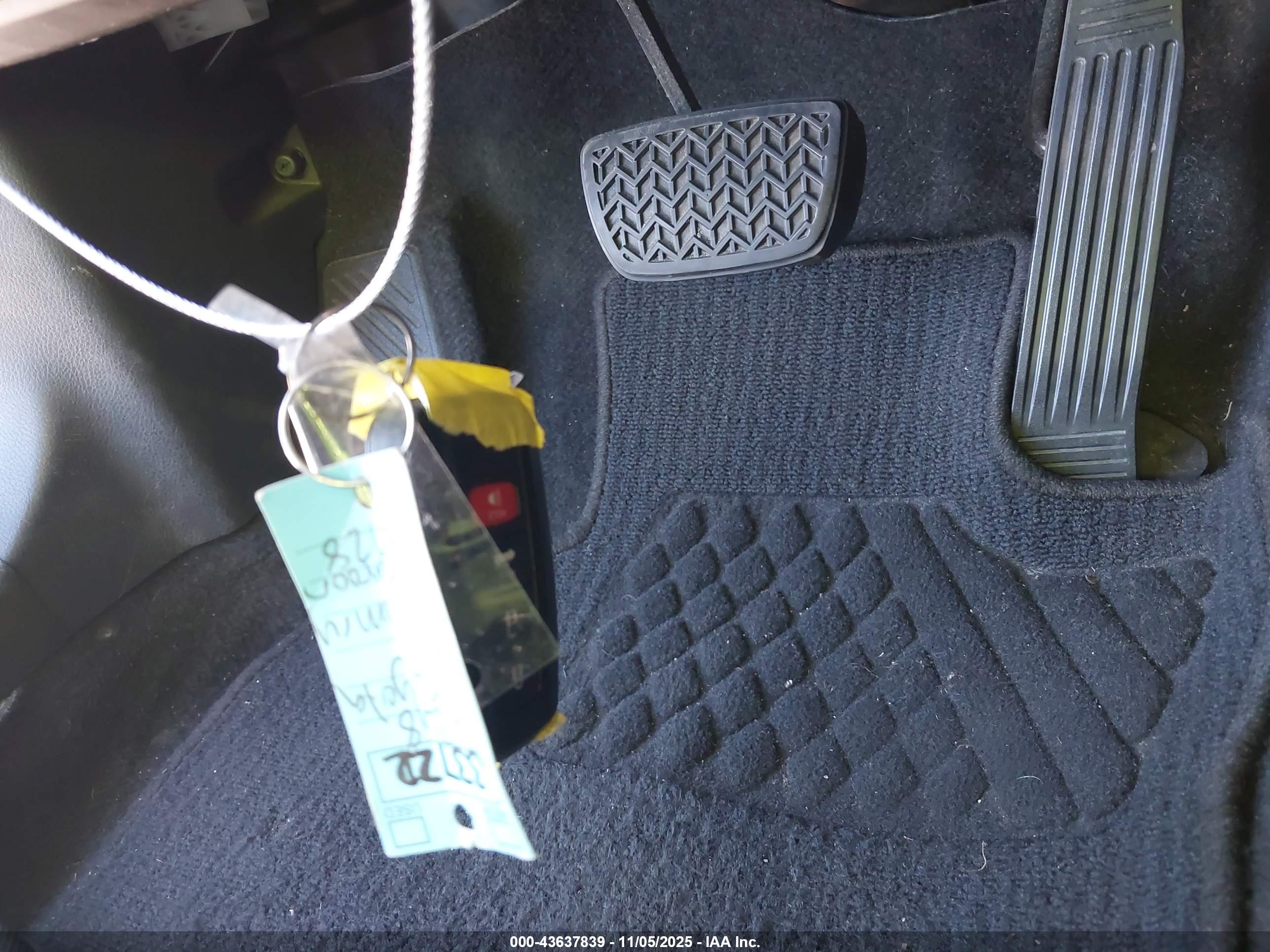 TOYOTA CAMRY image 11