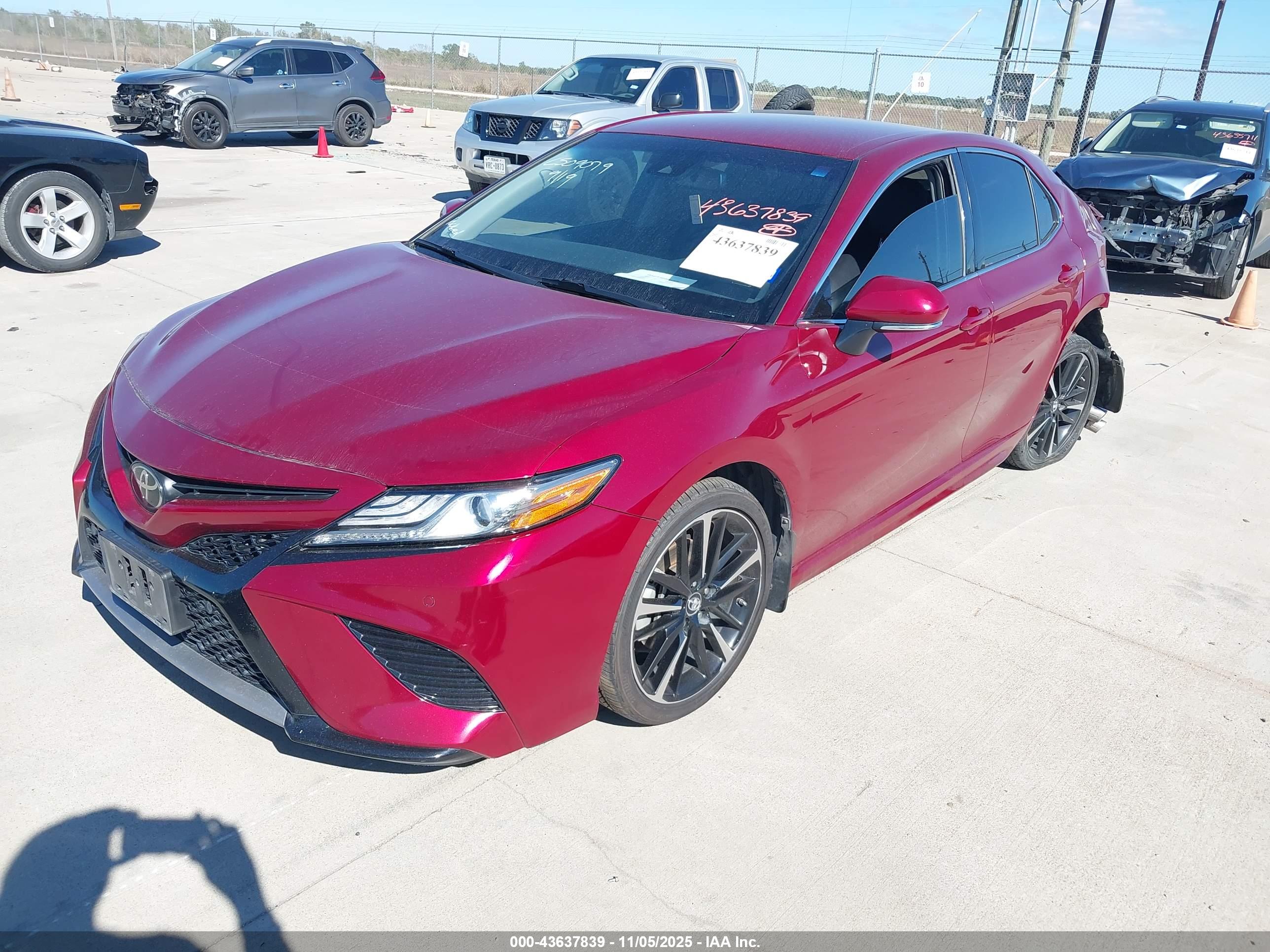 TOYOTA CAMRY image 2