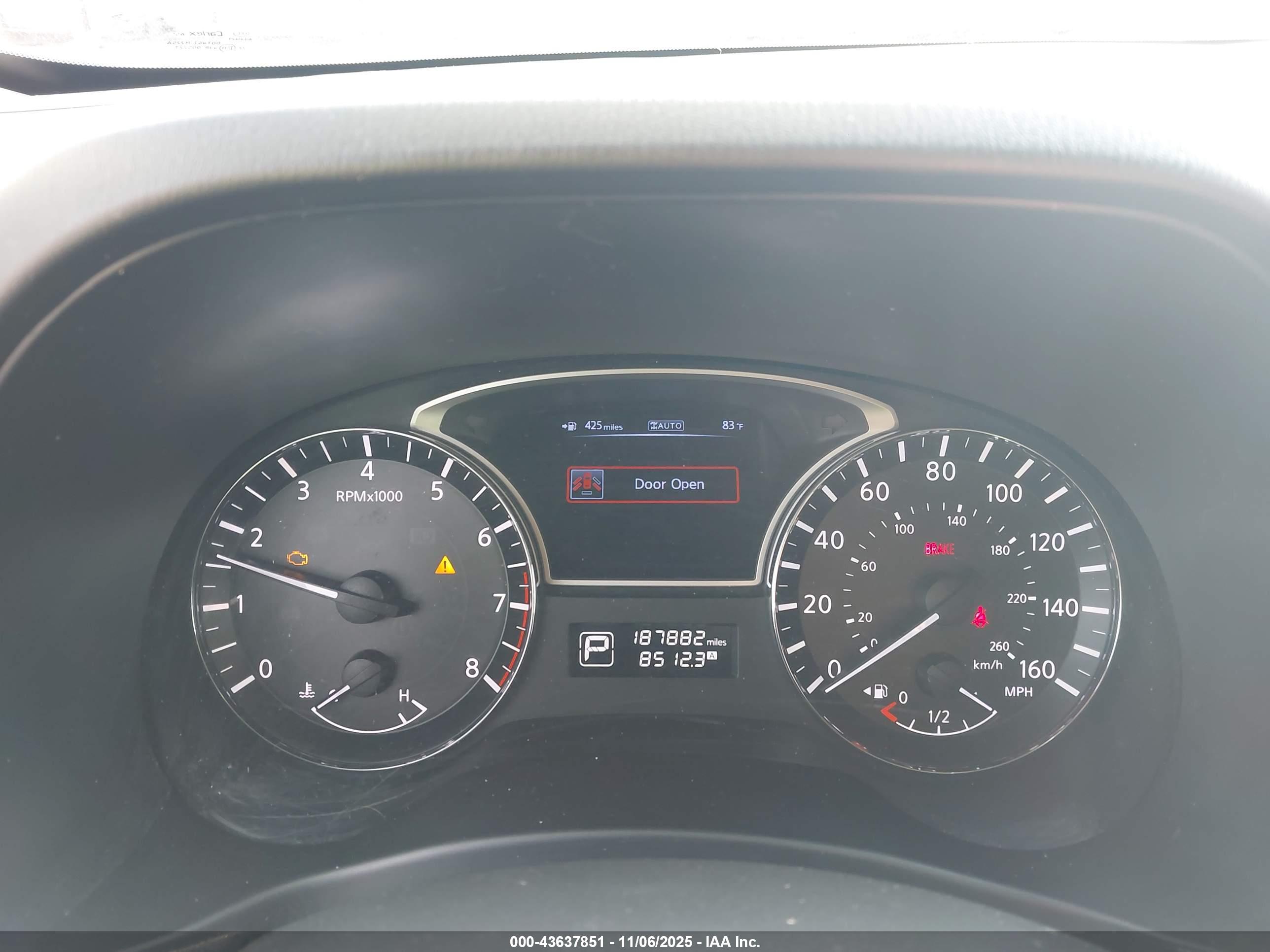 NISSAN PATHFINDER image 7