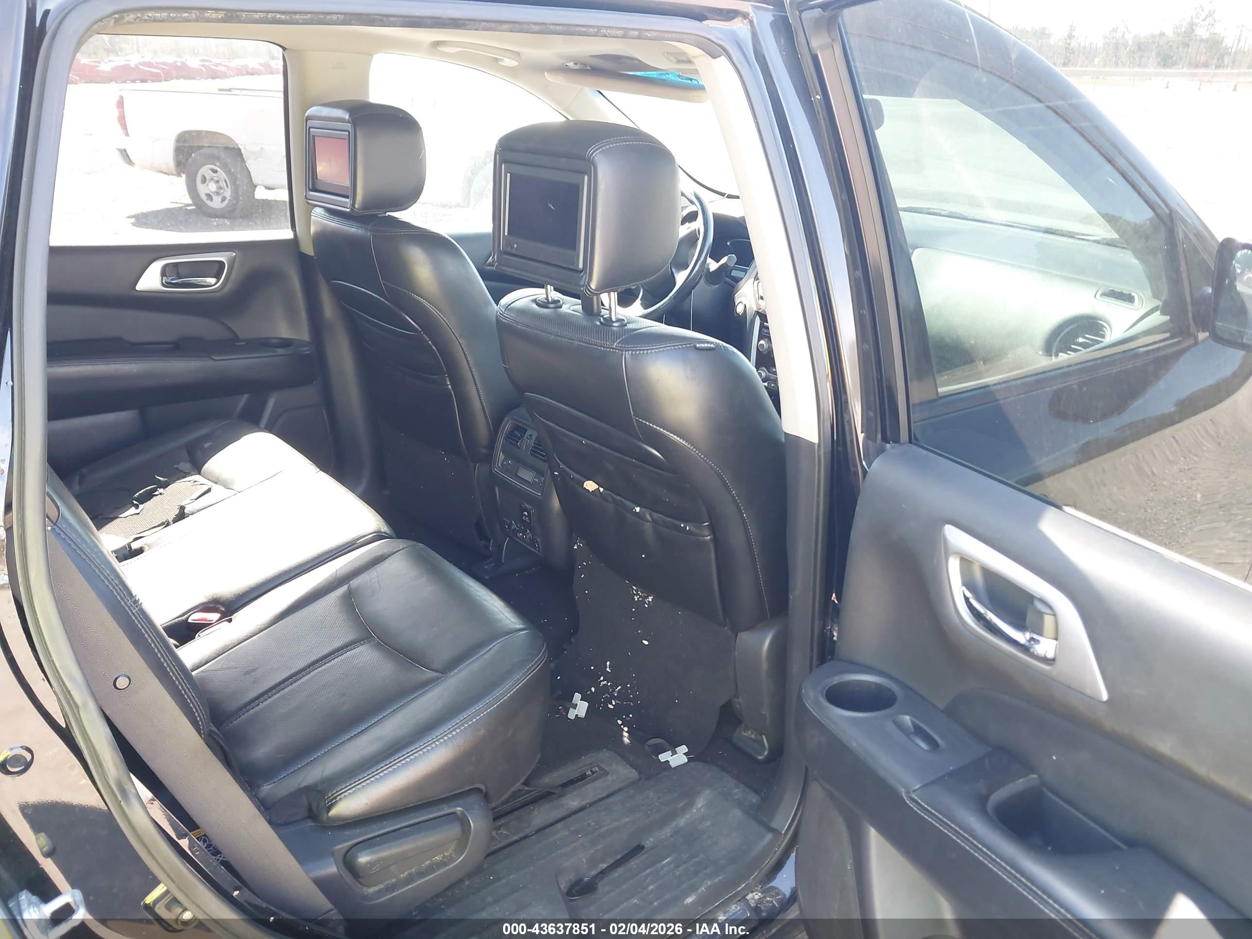 NISSAN PATHFINDER image 8