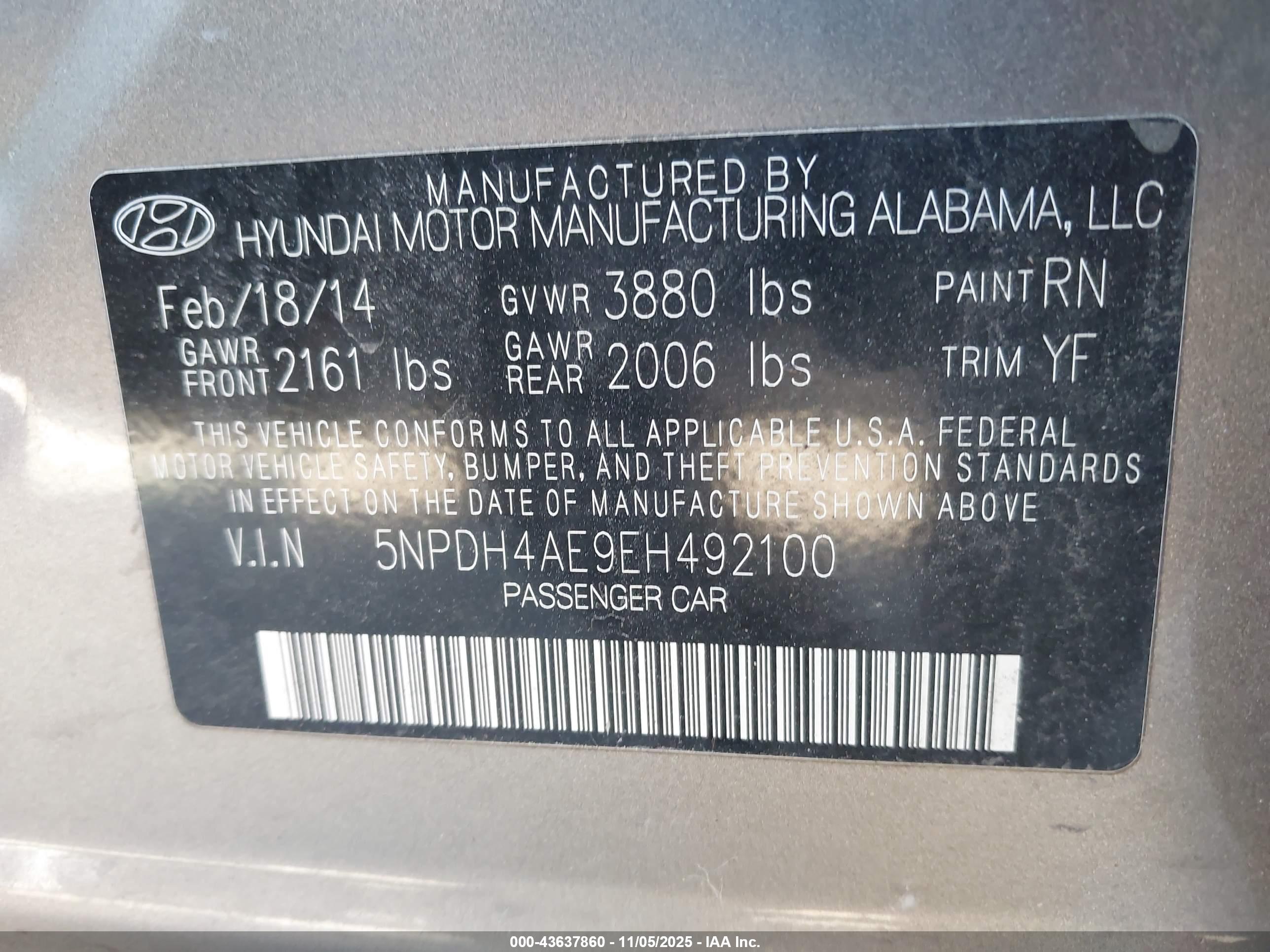 HYUNDAI ELANTRA image 9