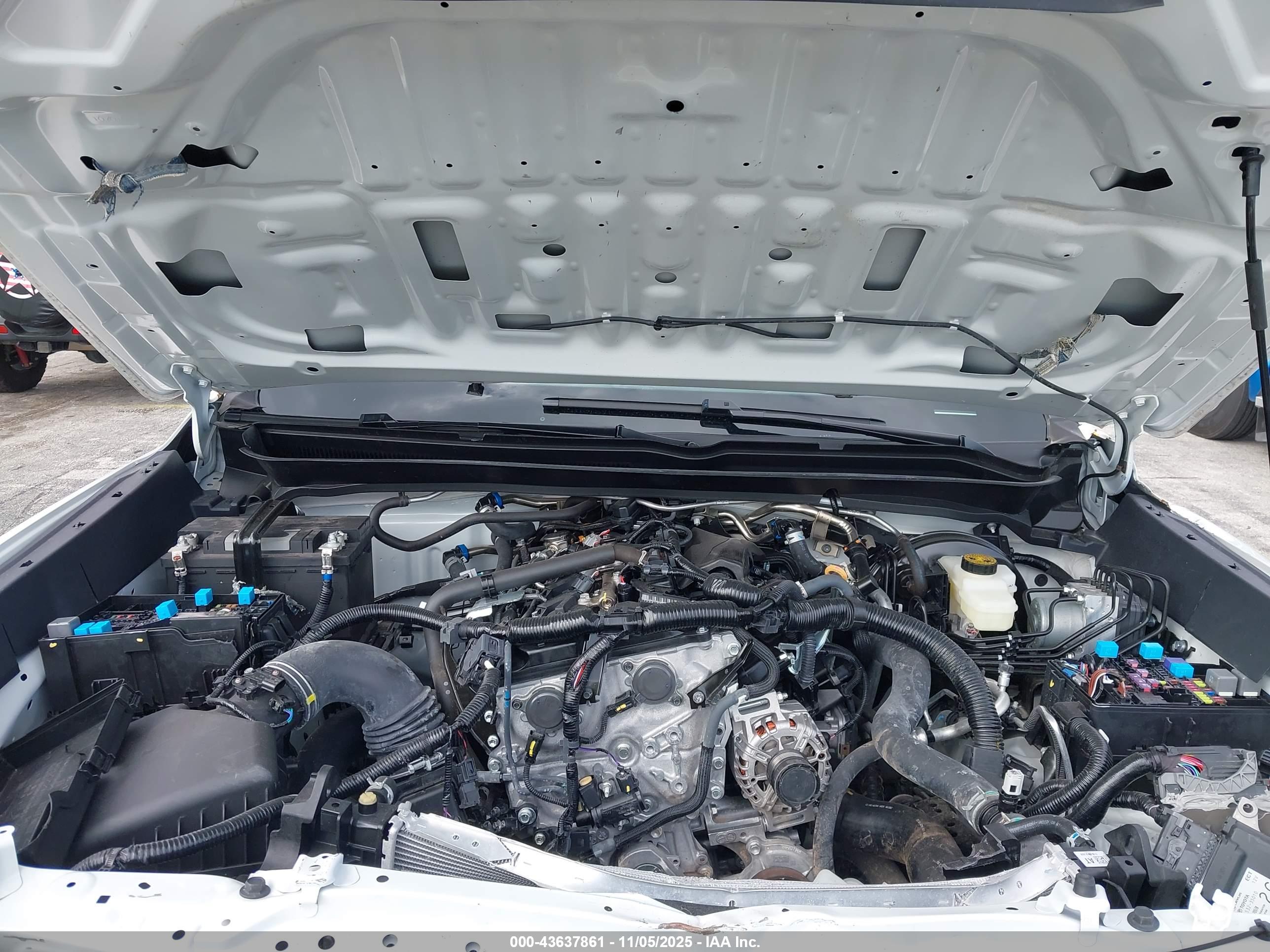 TOYOTA TACOMA image 10