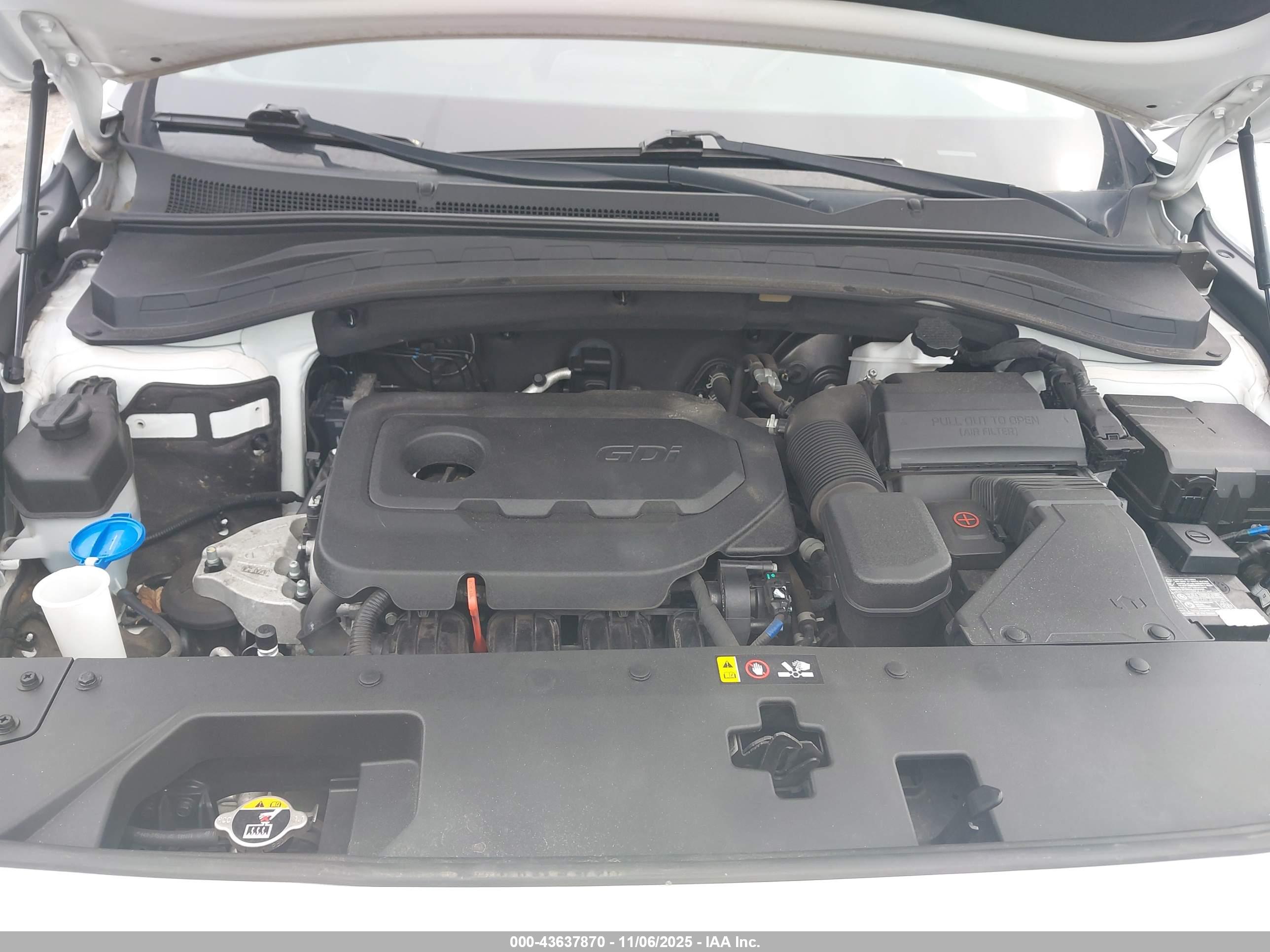 HYUNDAI SANTA image 10