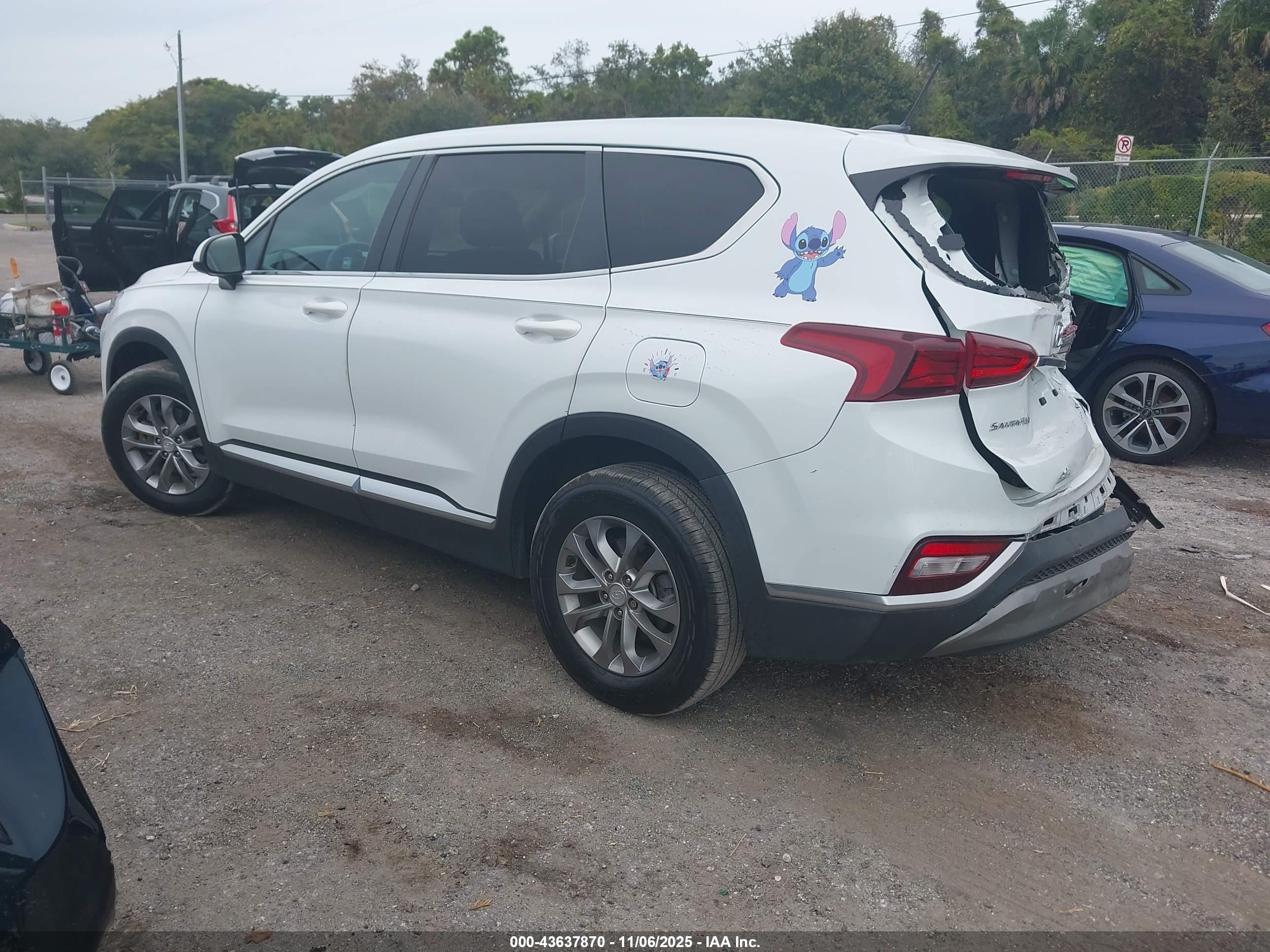 HYUNDAI SANTA image 3