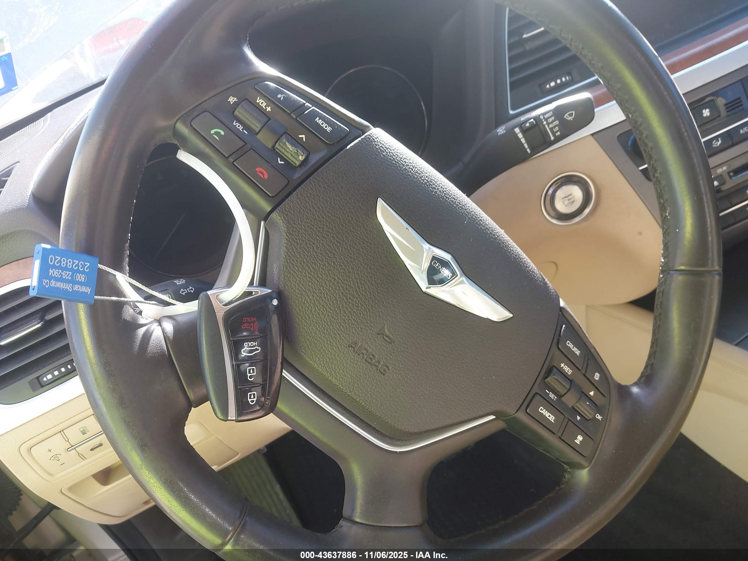 HYUNDAI GENESIS image 11