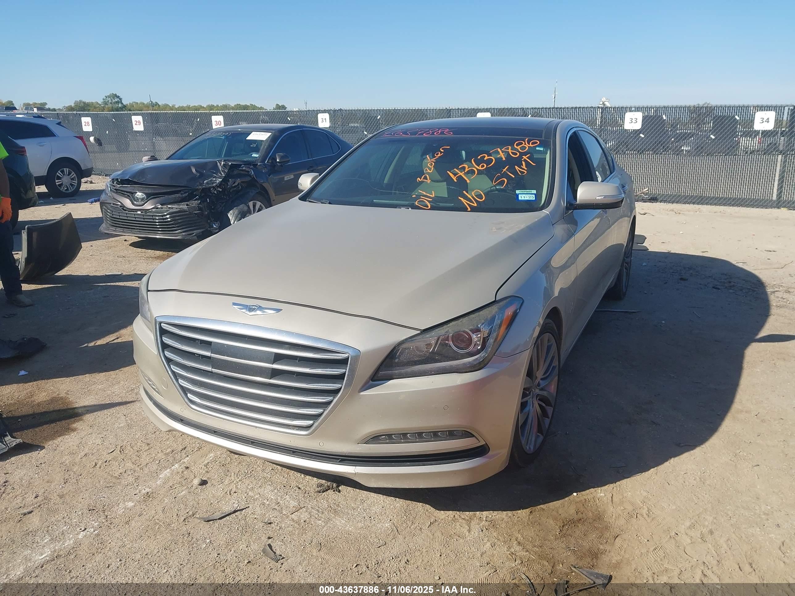 HYUNDAI GENESIS image 2