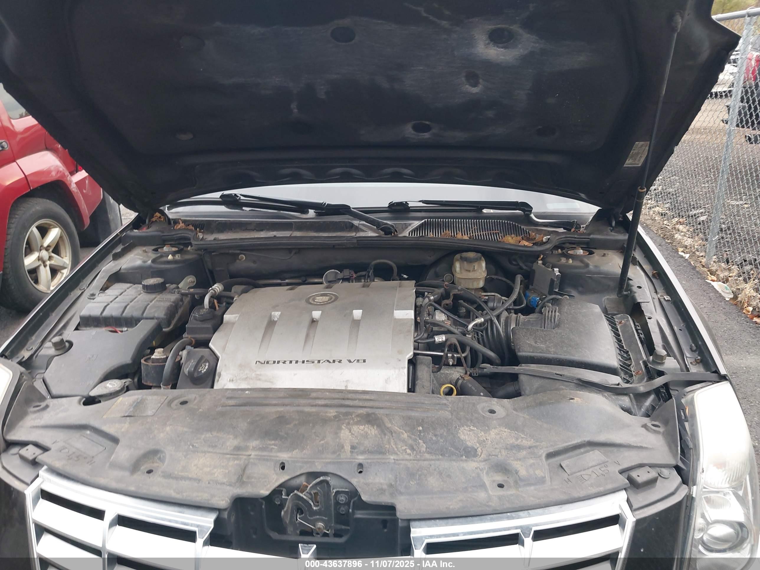 CADILLAC DTS image 10