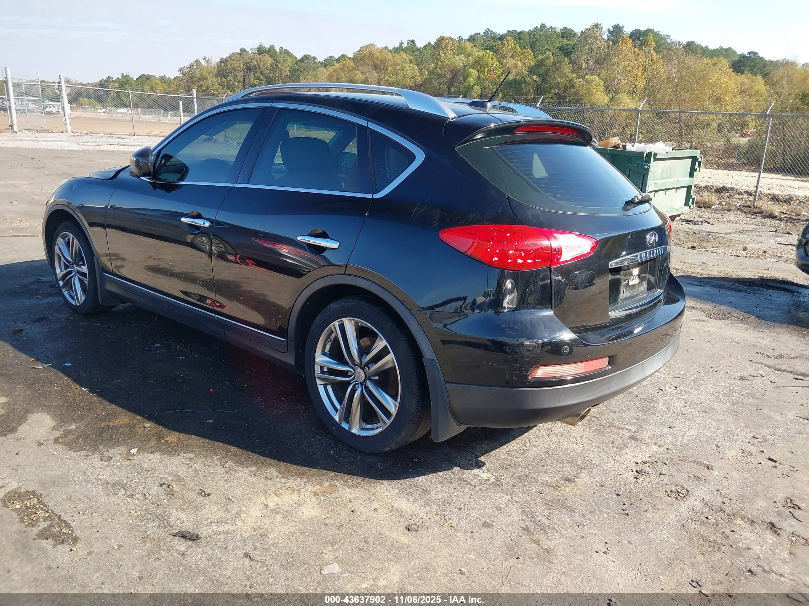 INFINITI EX35 image 3