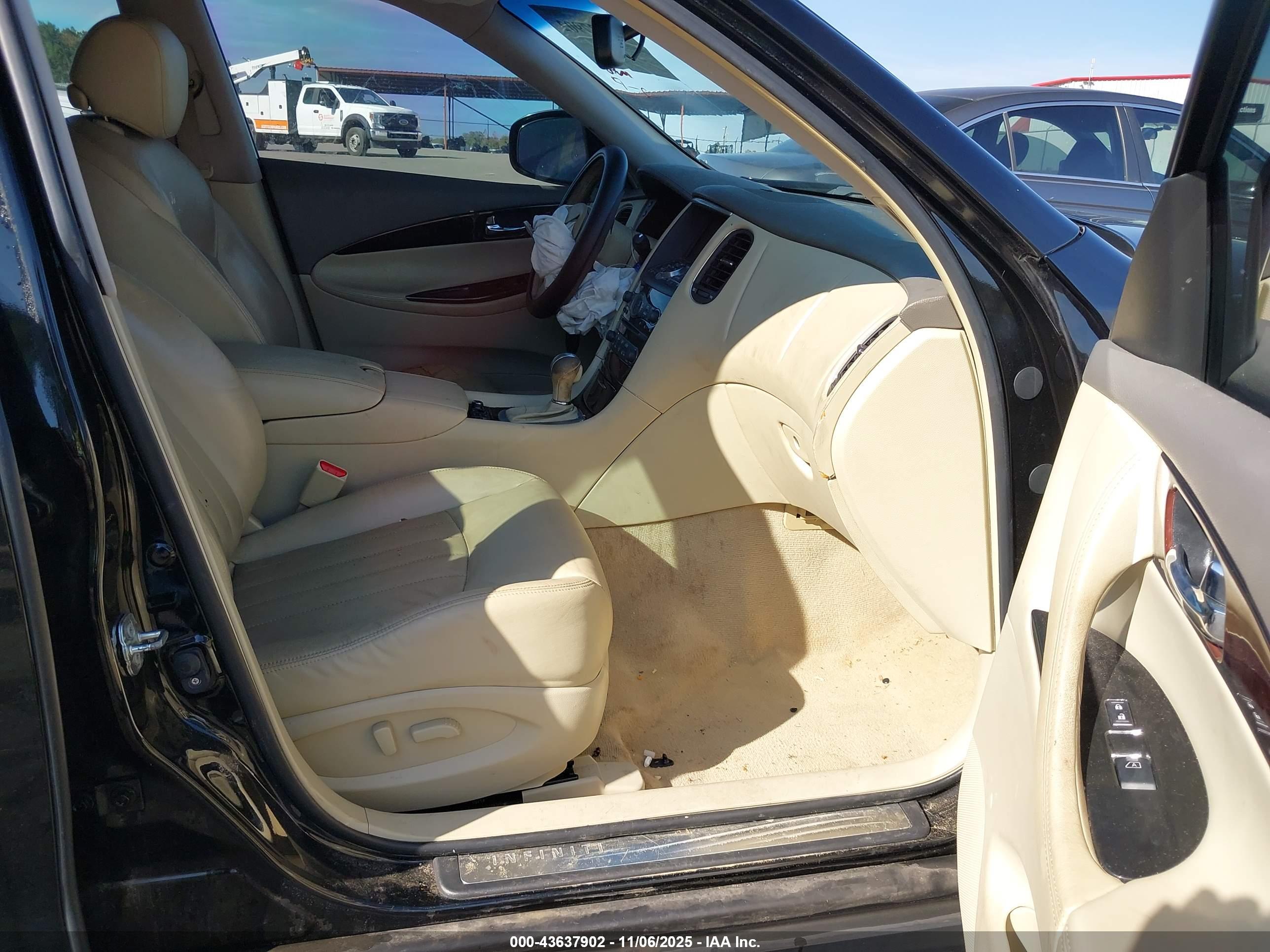 INFINITI EX35 image 5
