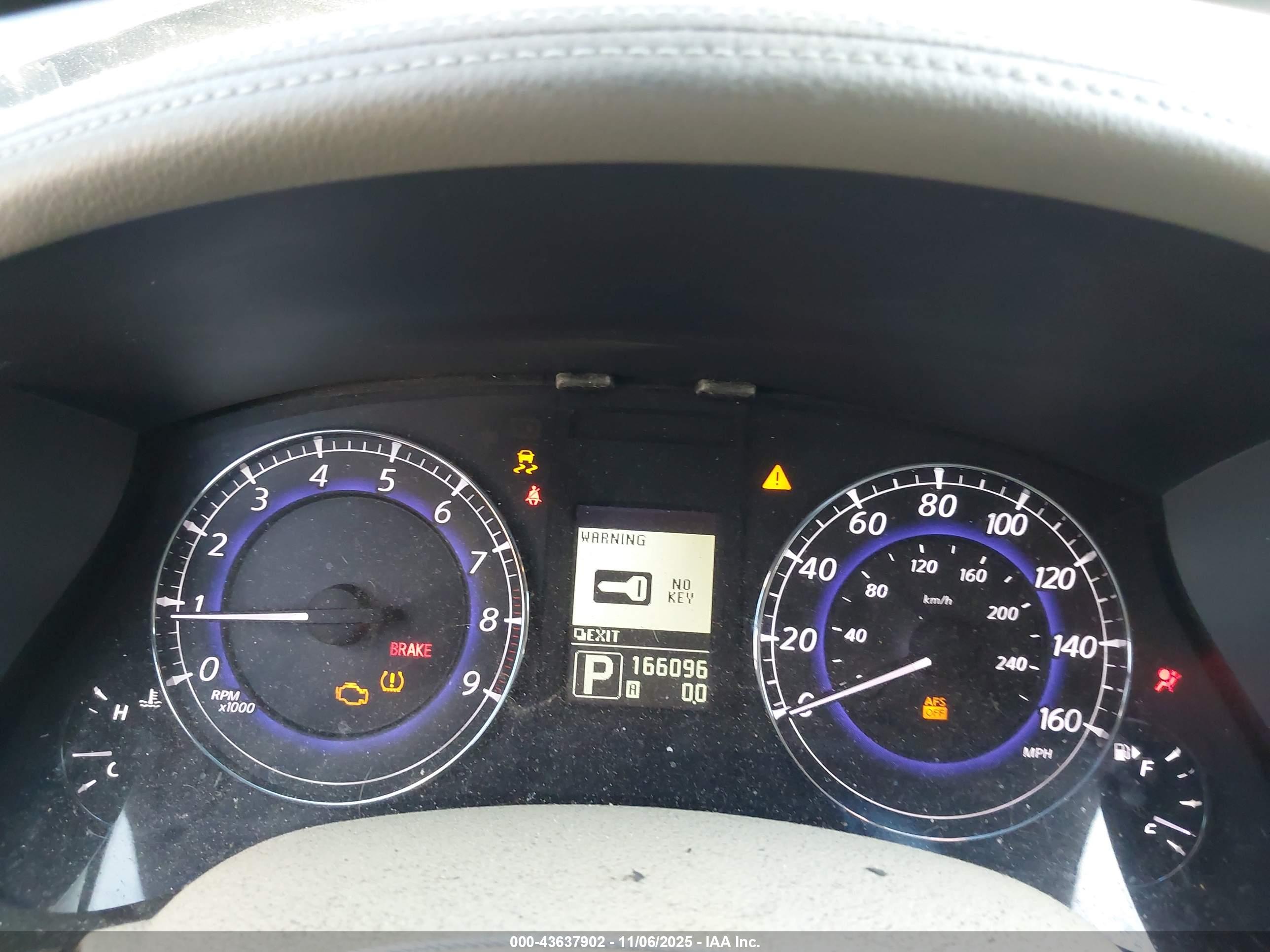 INFINITI EX35 image 7