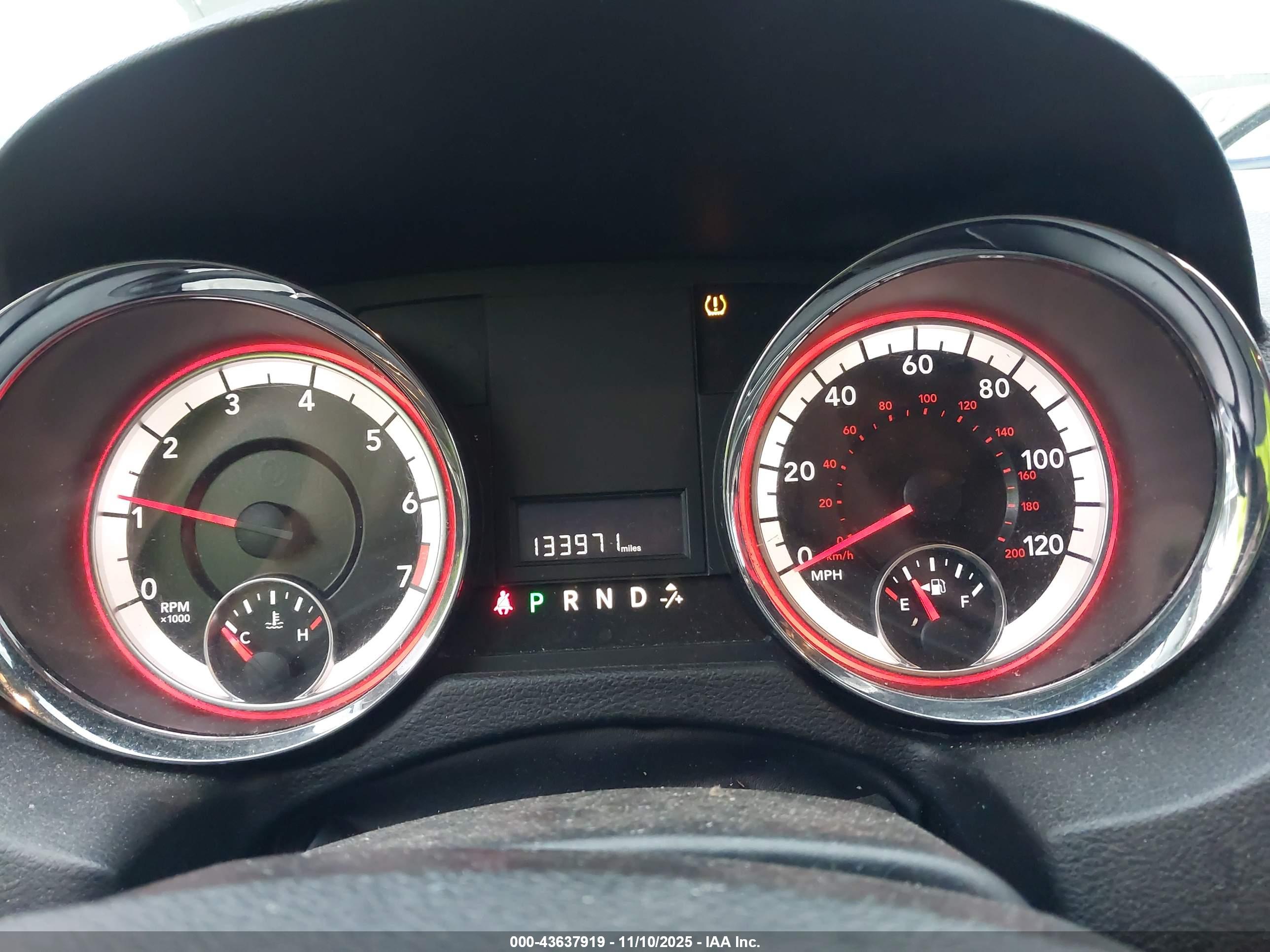 DODGE GRAND image 7