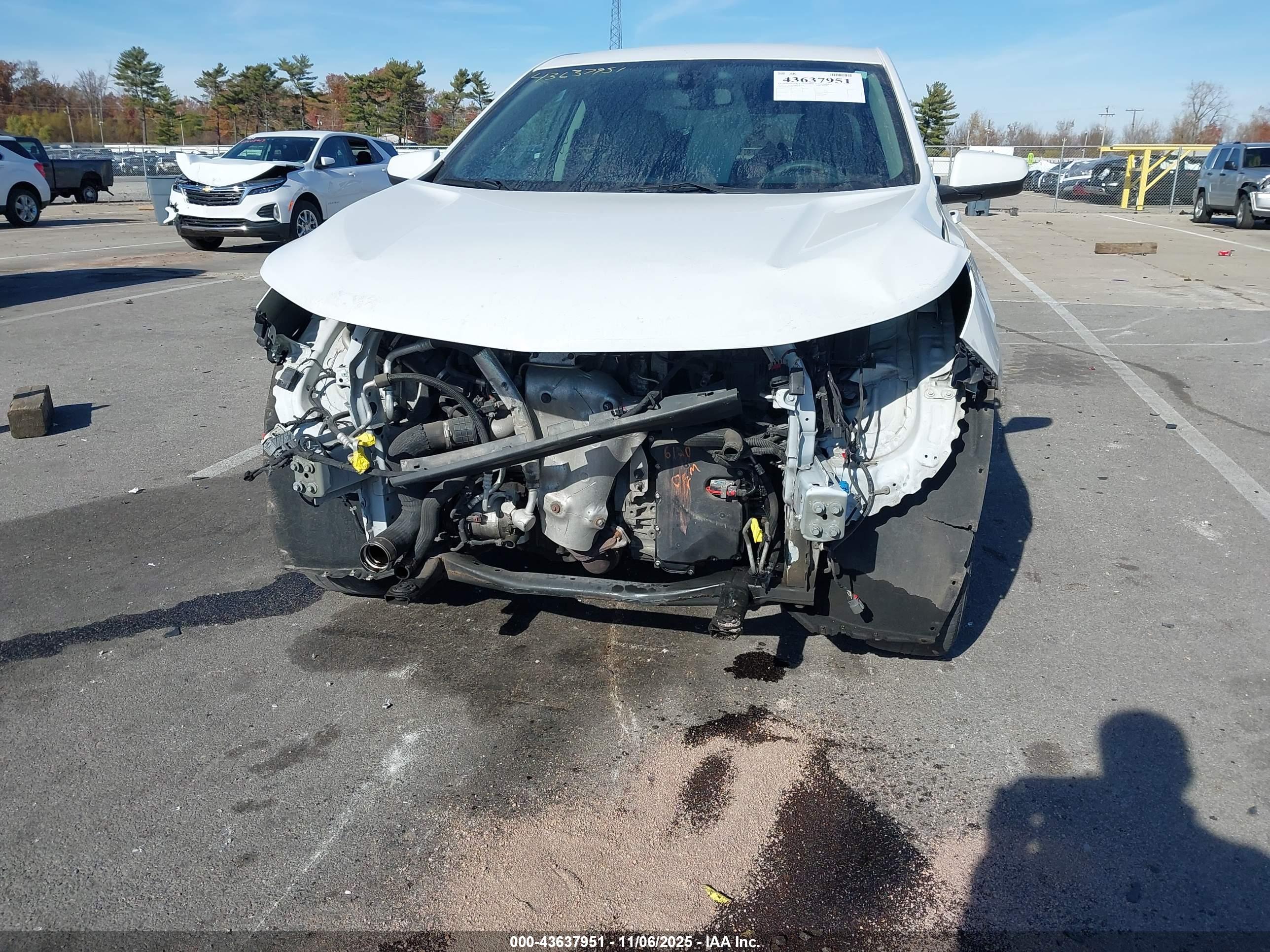 CHEVROLET EQUINOX image 6