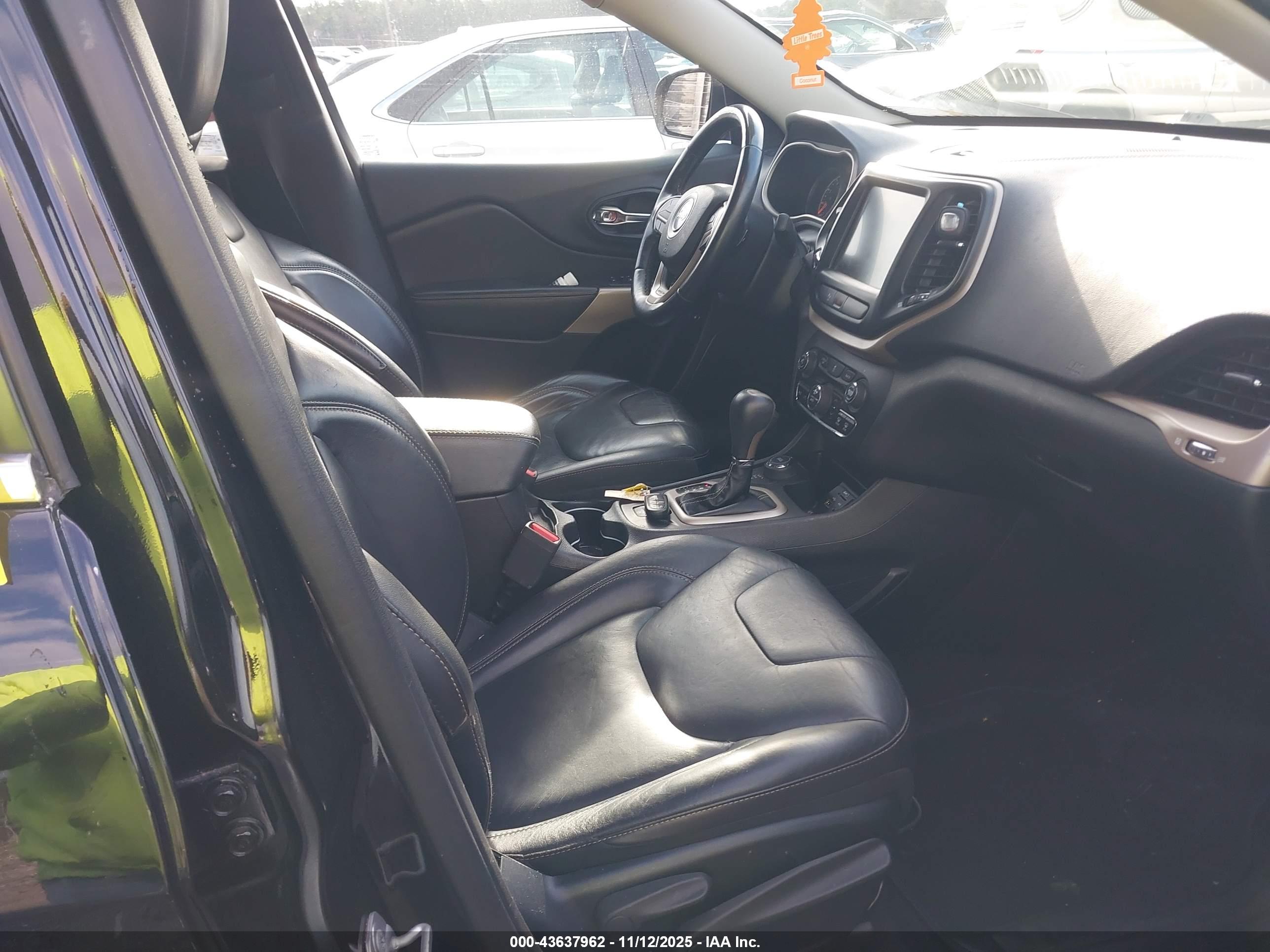 JEEP CHEROKEE image 5