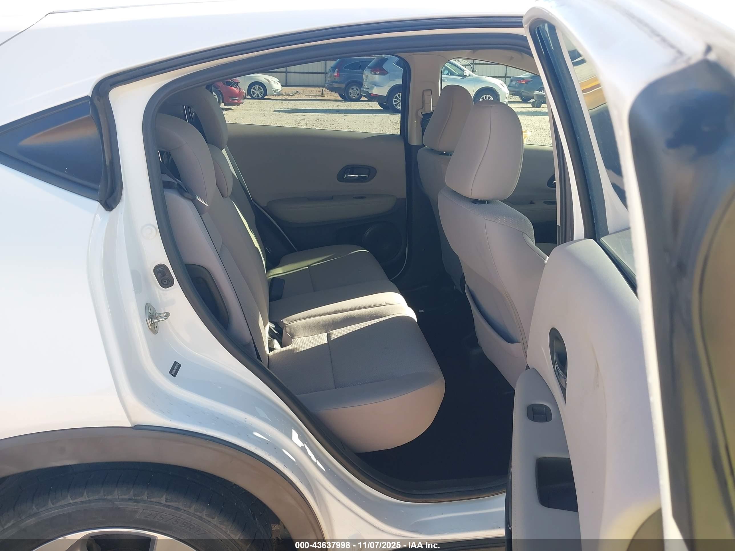 HONDA HR-V image 8