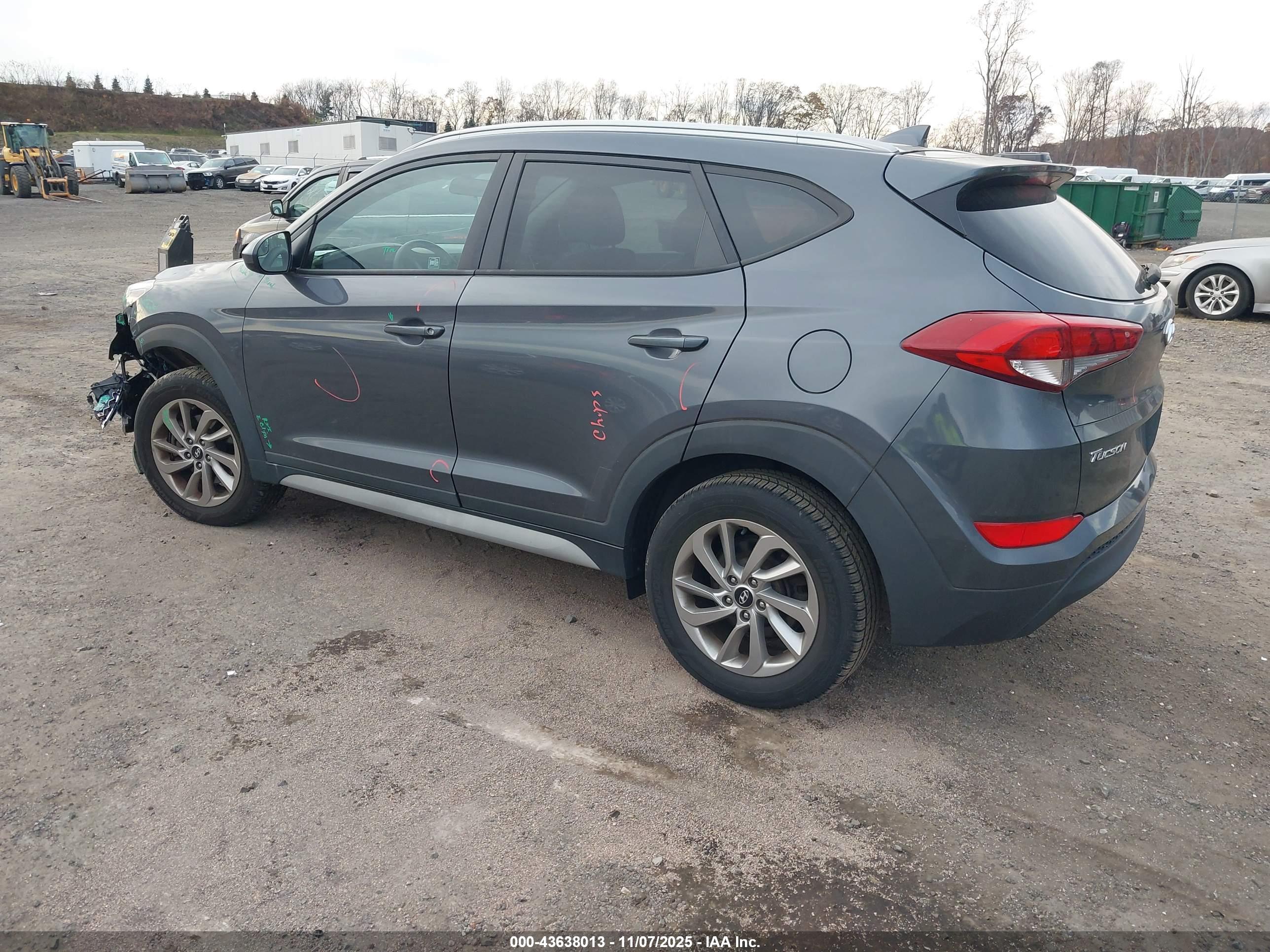HYUNDAI TUCSON image 3