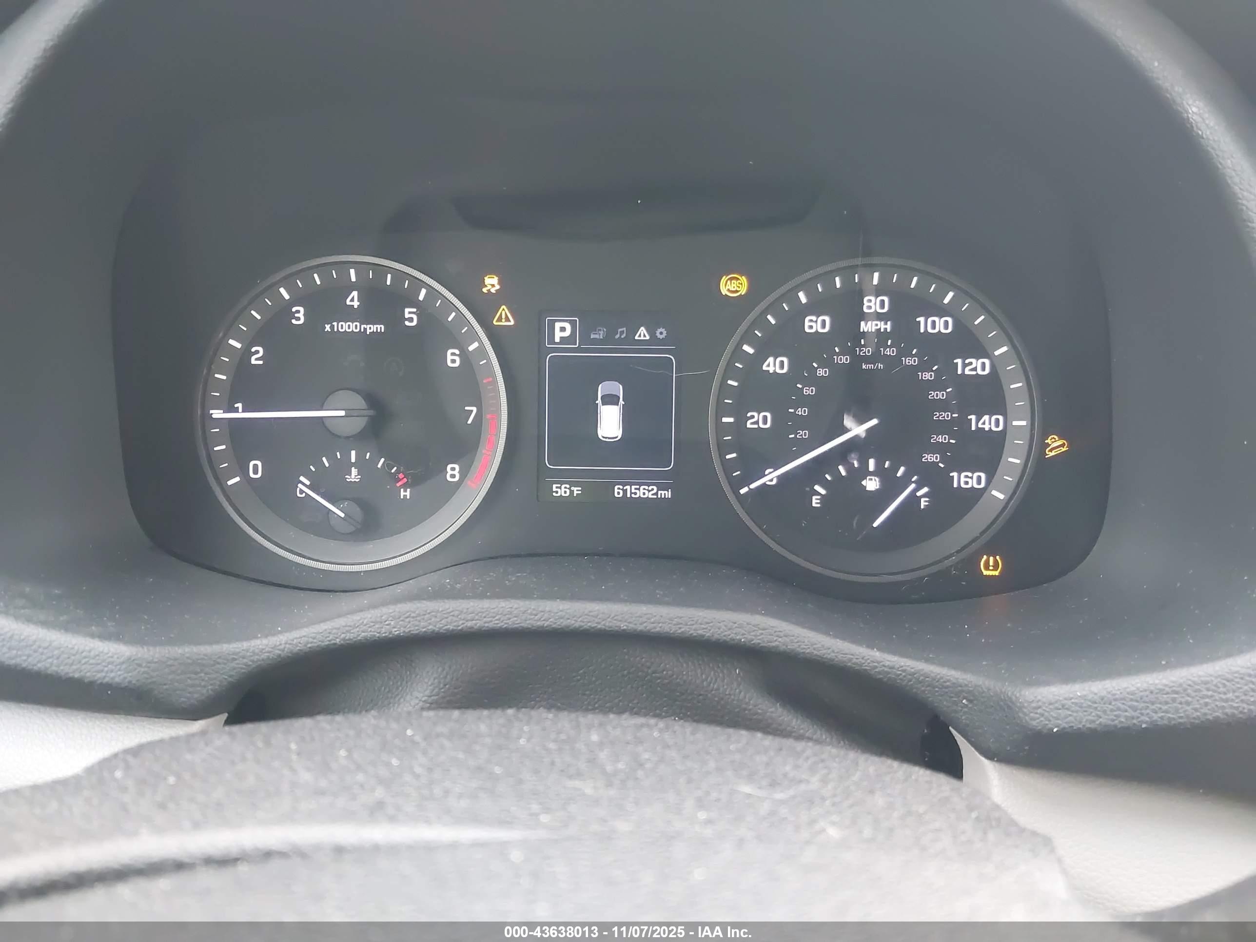 HYUNDAI TUCSON image 7
