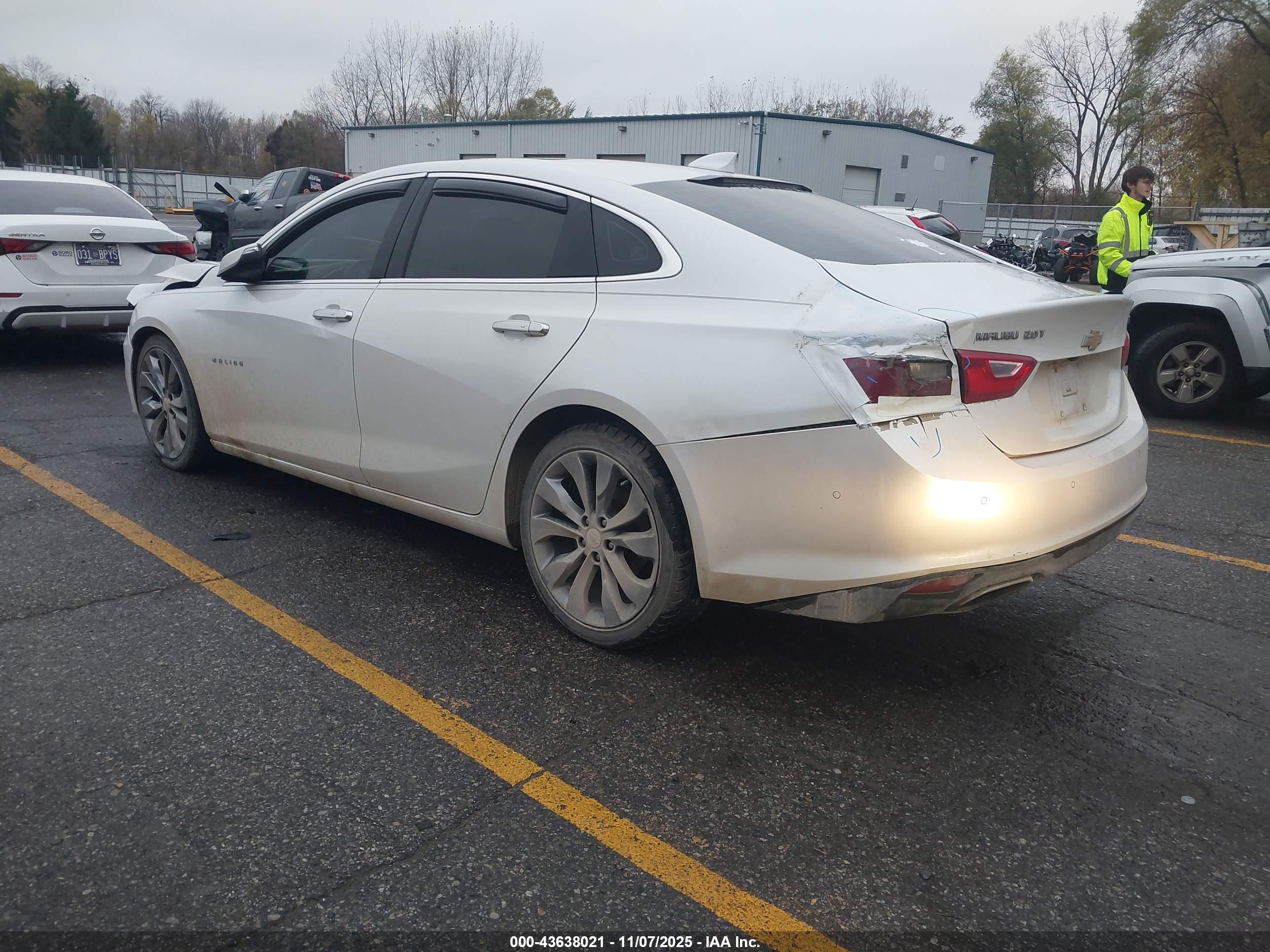 CHEVROLET MALIBU image 3