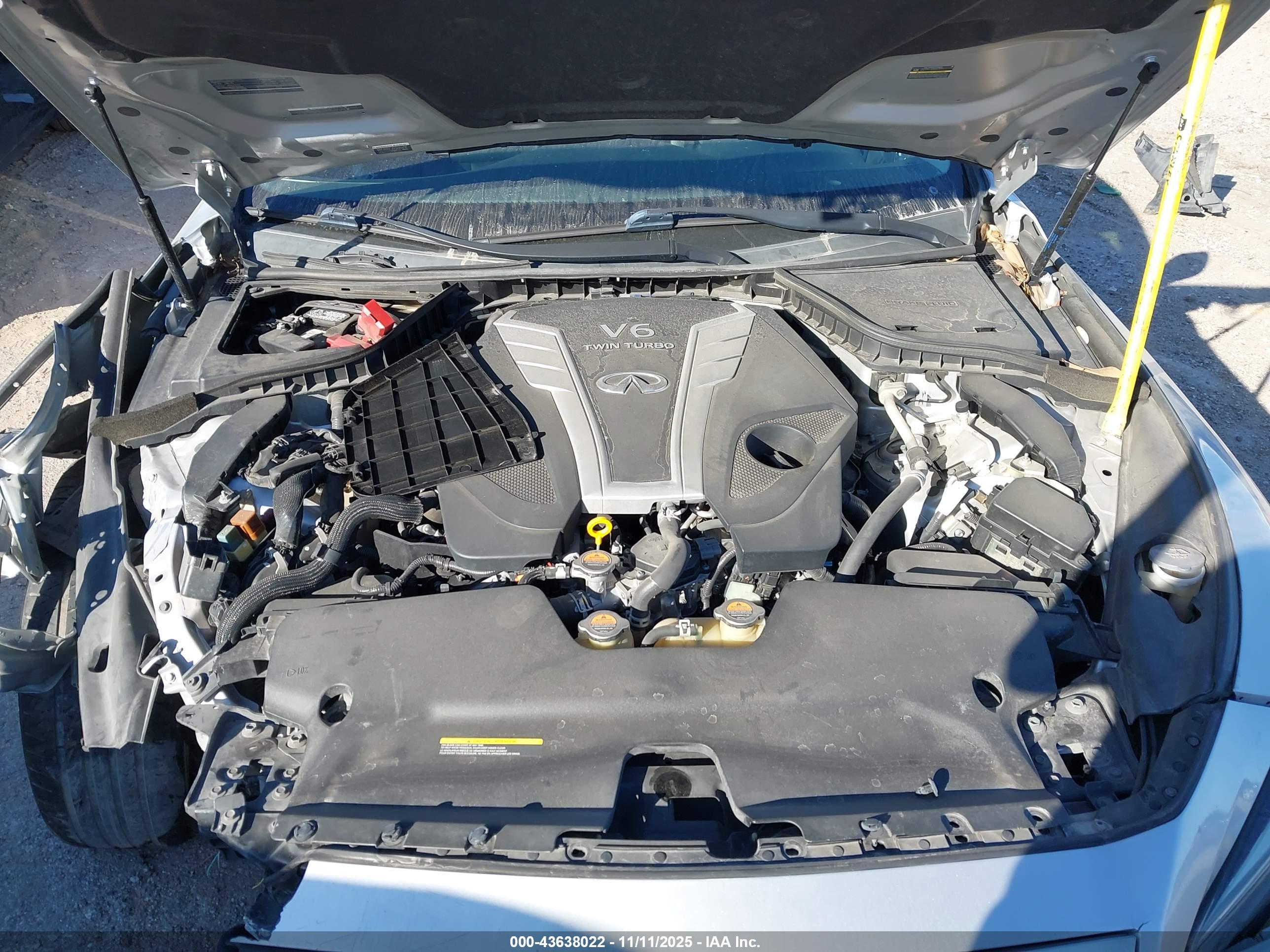 INFINITI Q50 image 10