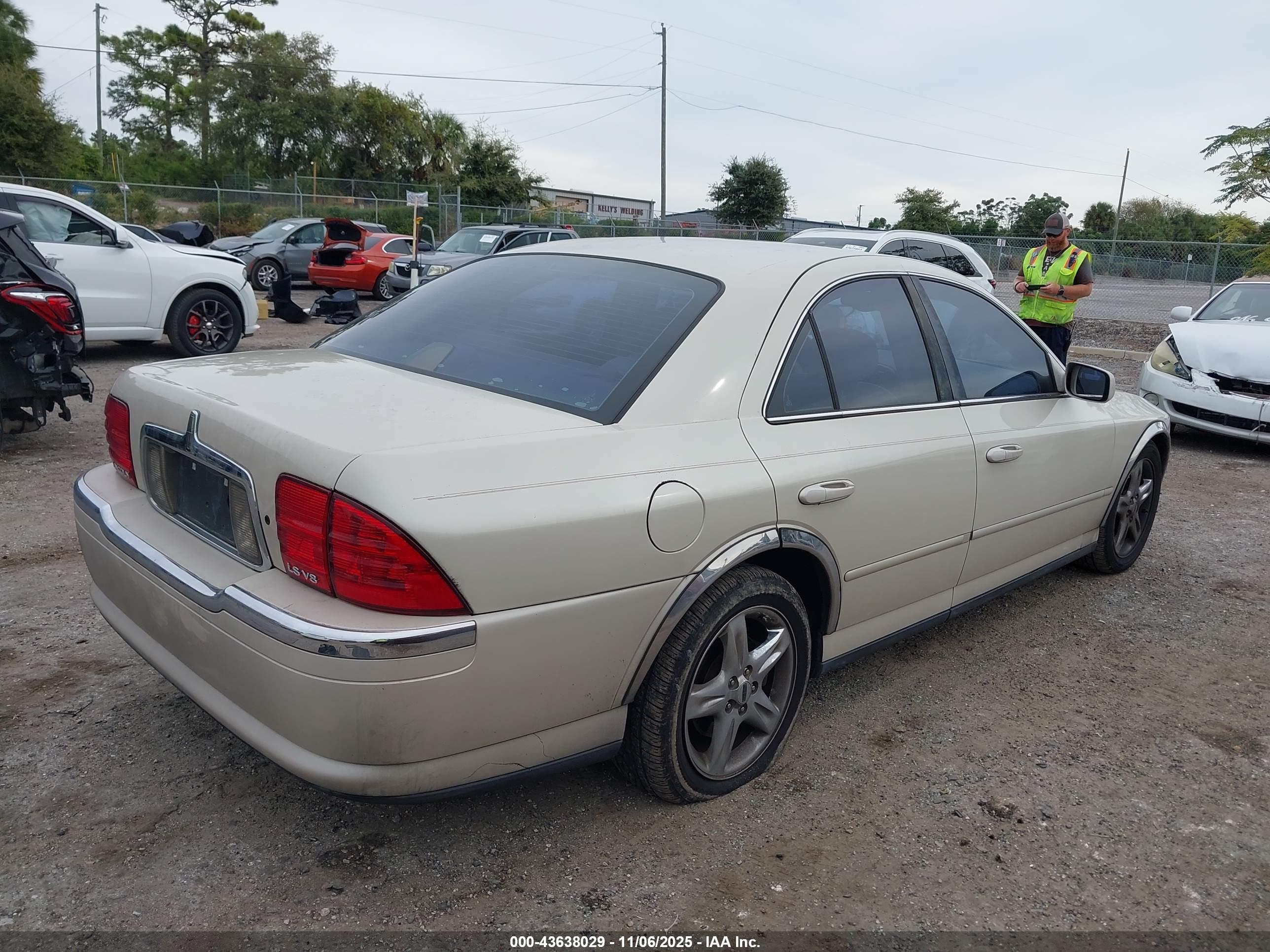 LINCOLN LS image 4