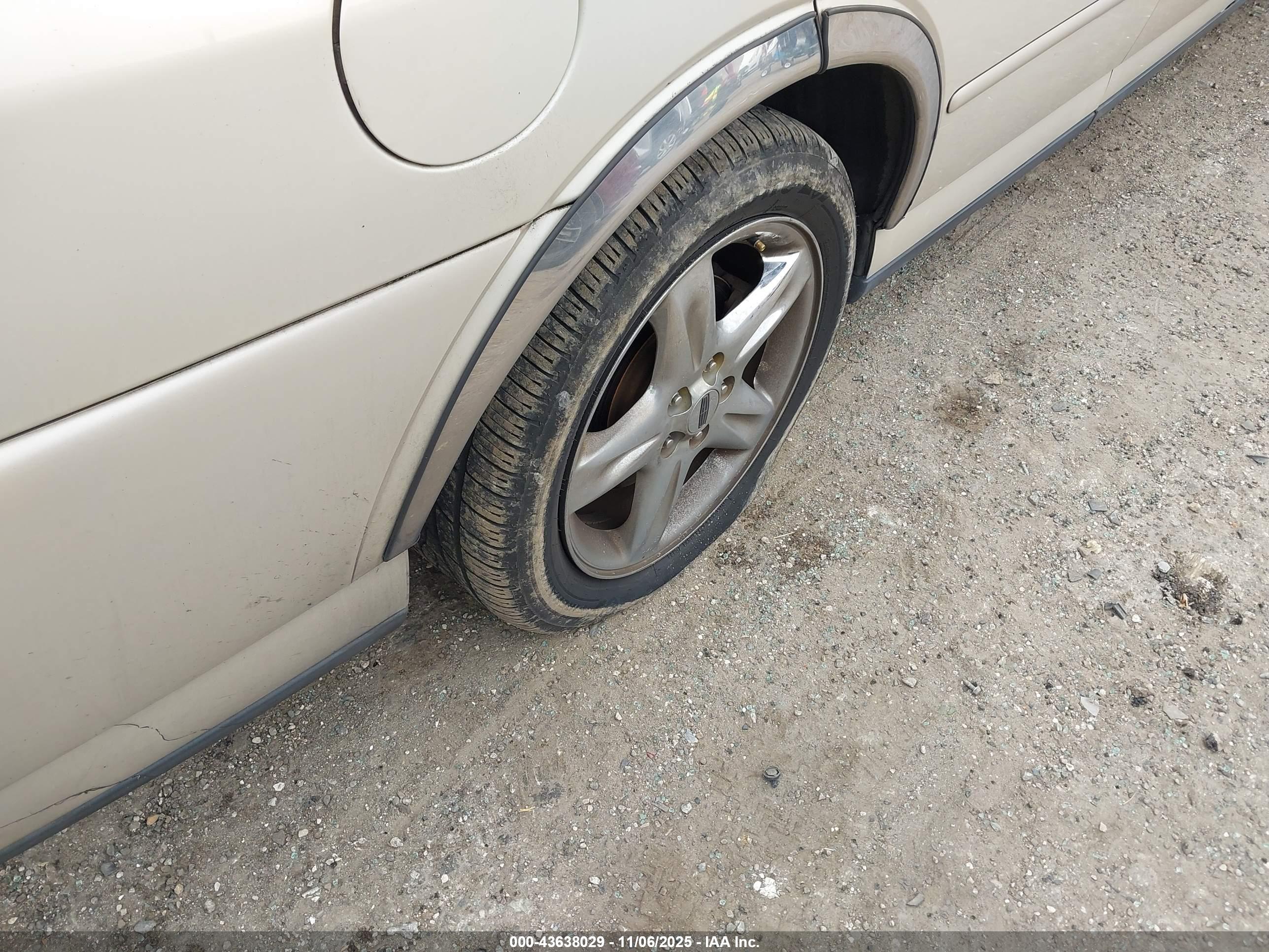 LINCOLN LS image 6