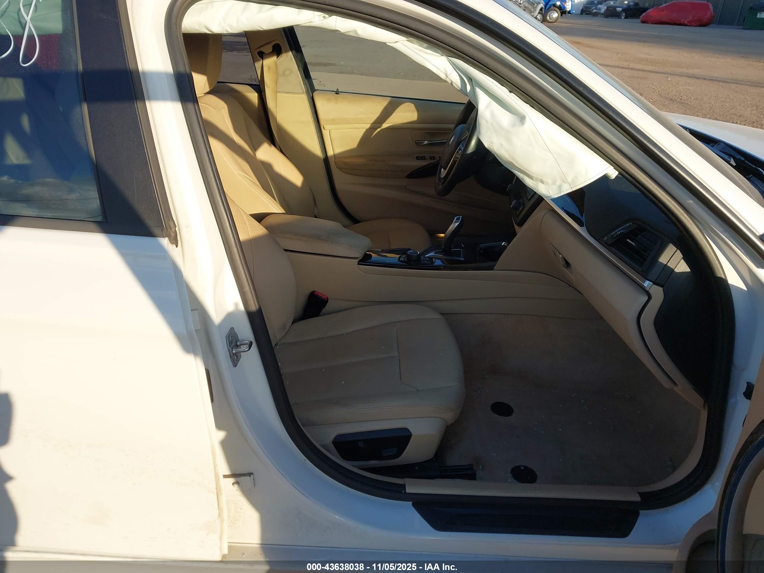 BMW 328I image 5