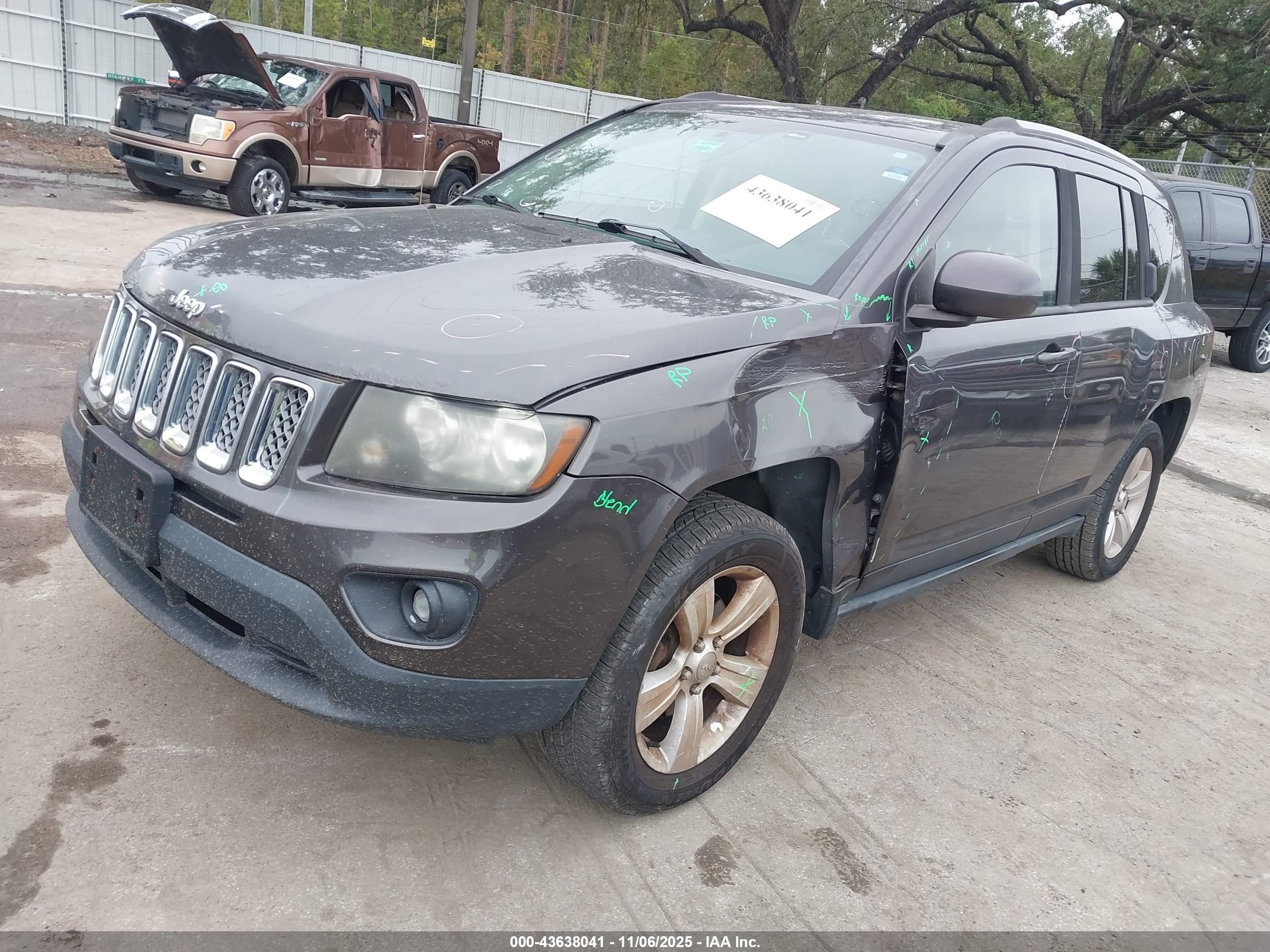 JEEP COMPASS image 6