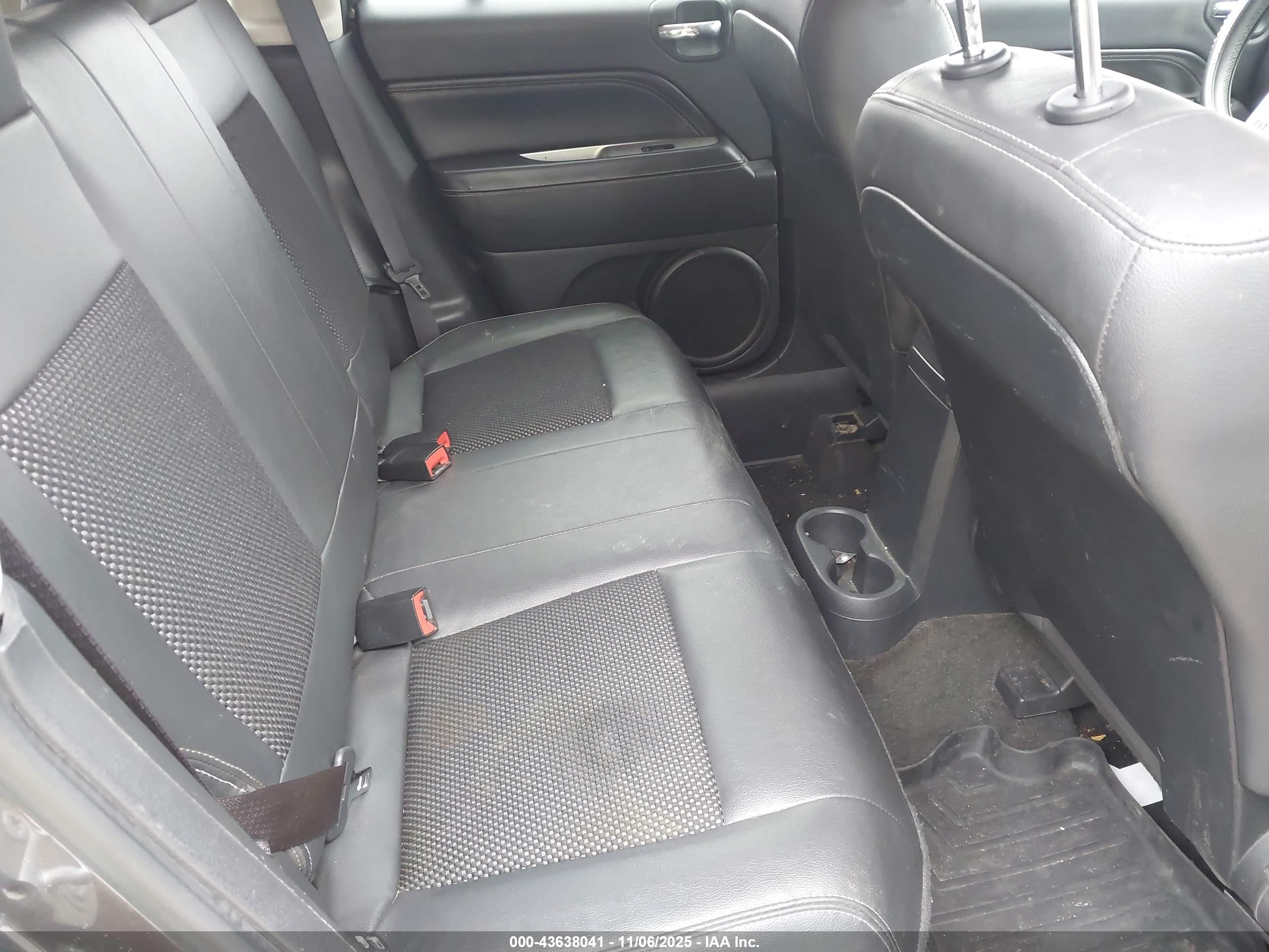 JEEP COMPASS image 8