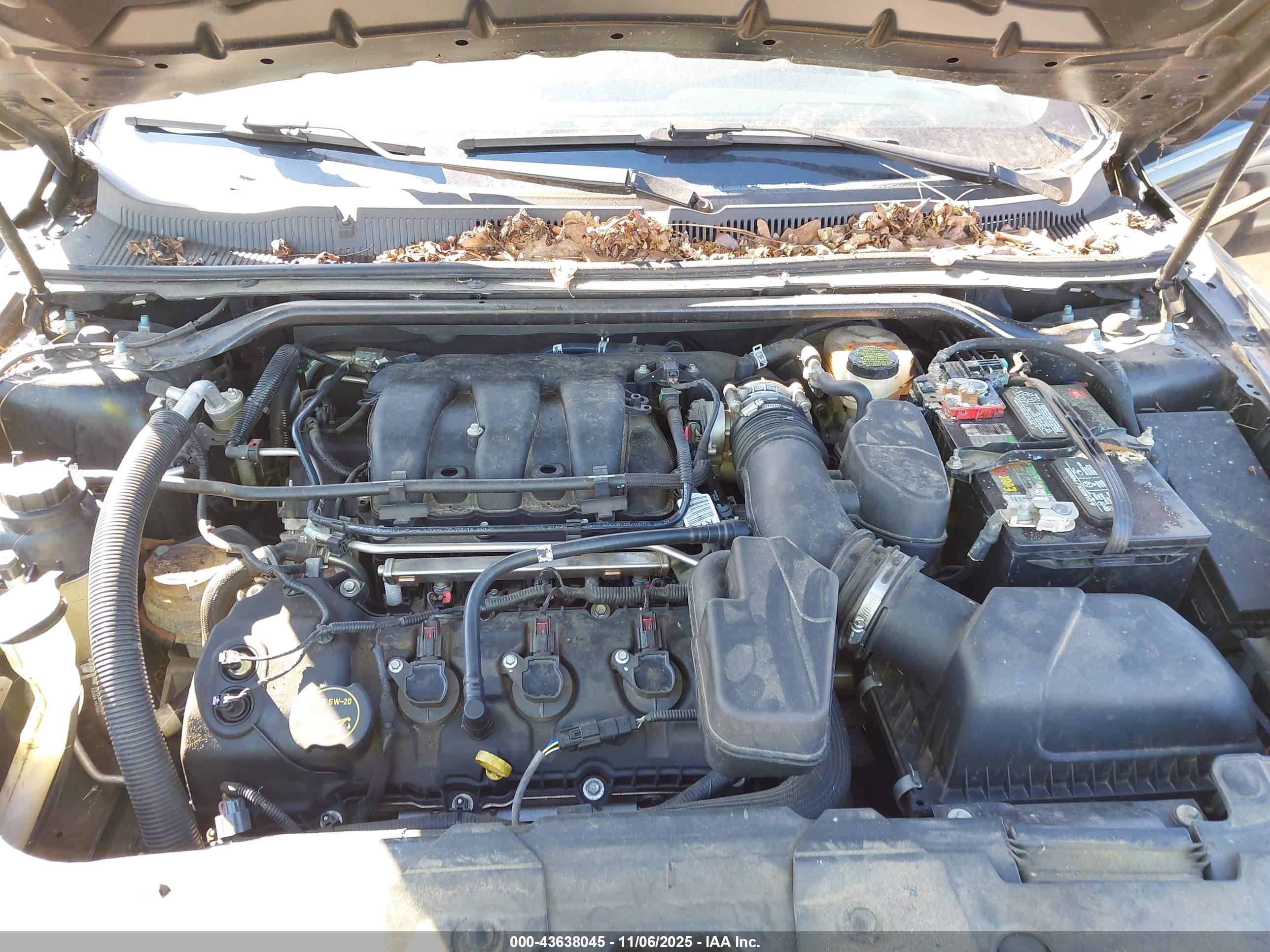 FORD TAURUS image 10