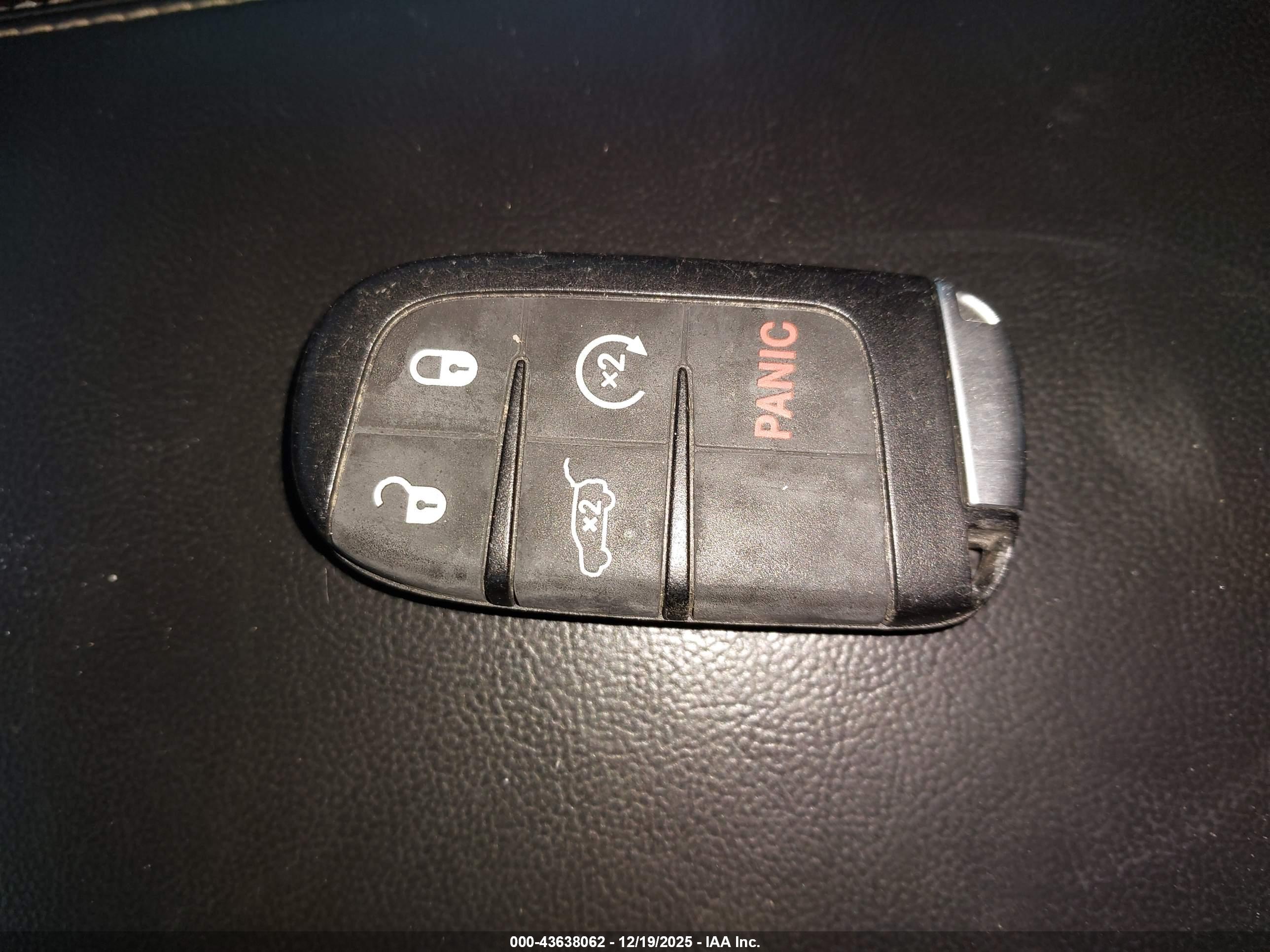JEEP GRAND image 11