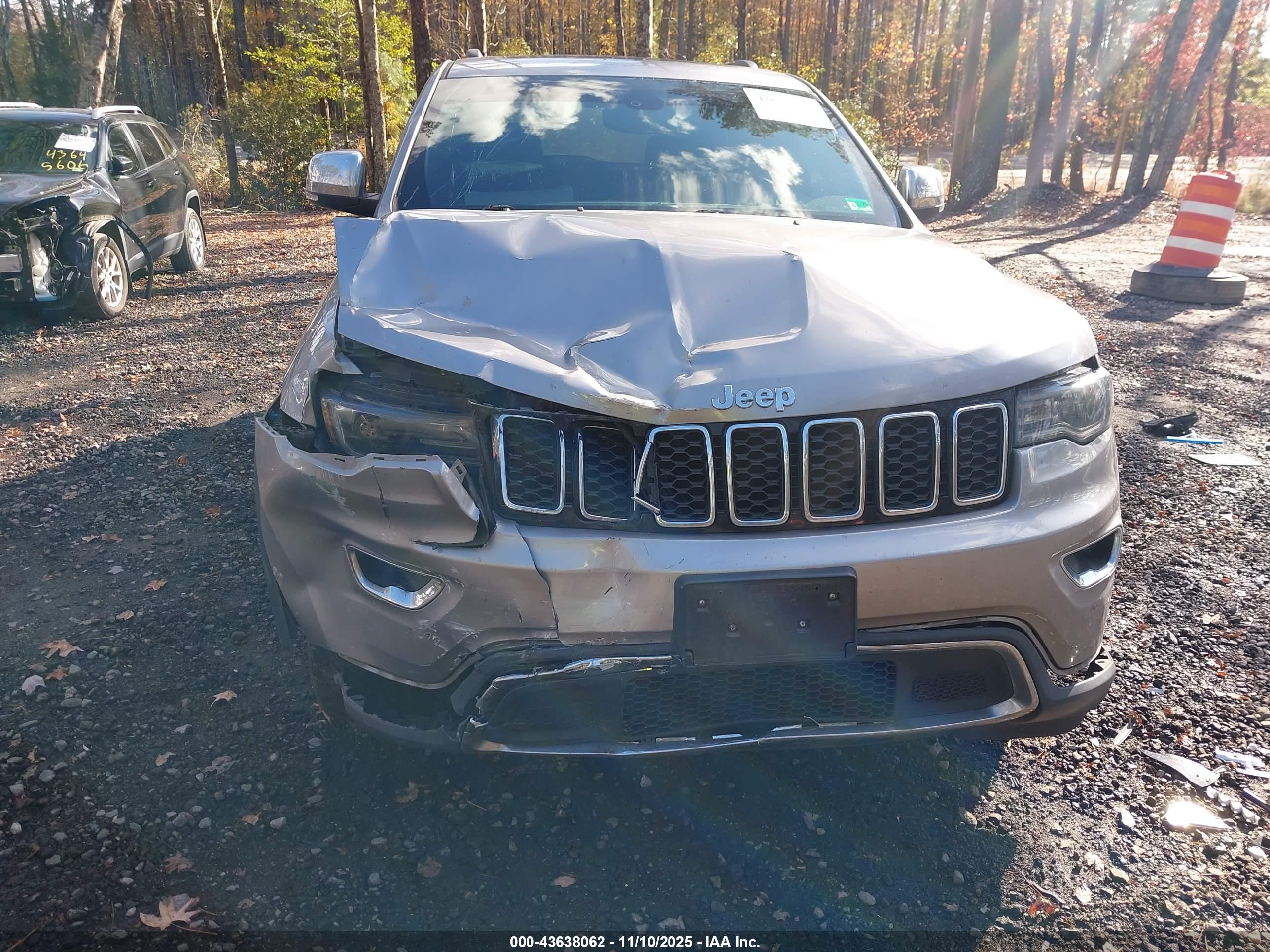 JEEP GRAND image 6