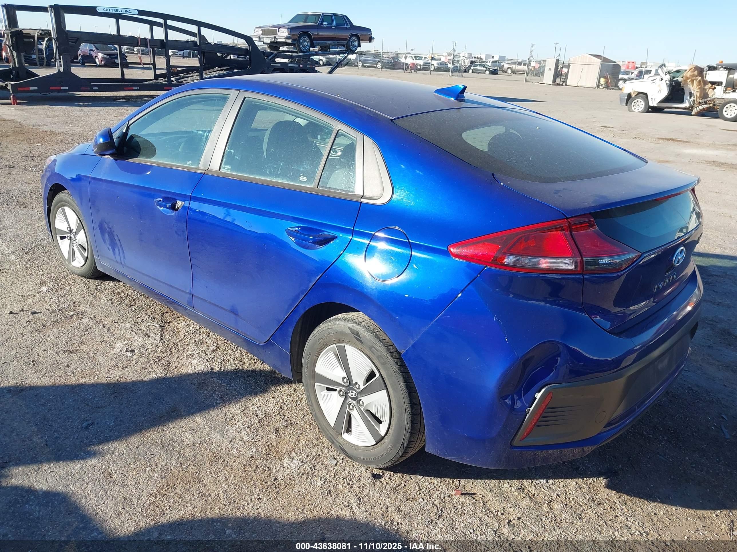 HYUNDAI IONIQ image 3