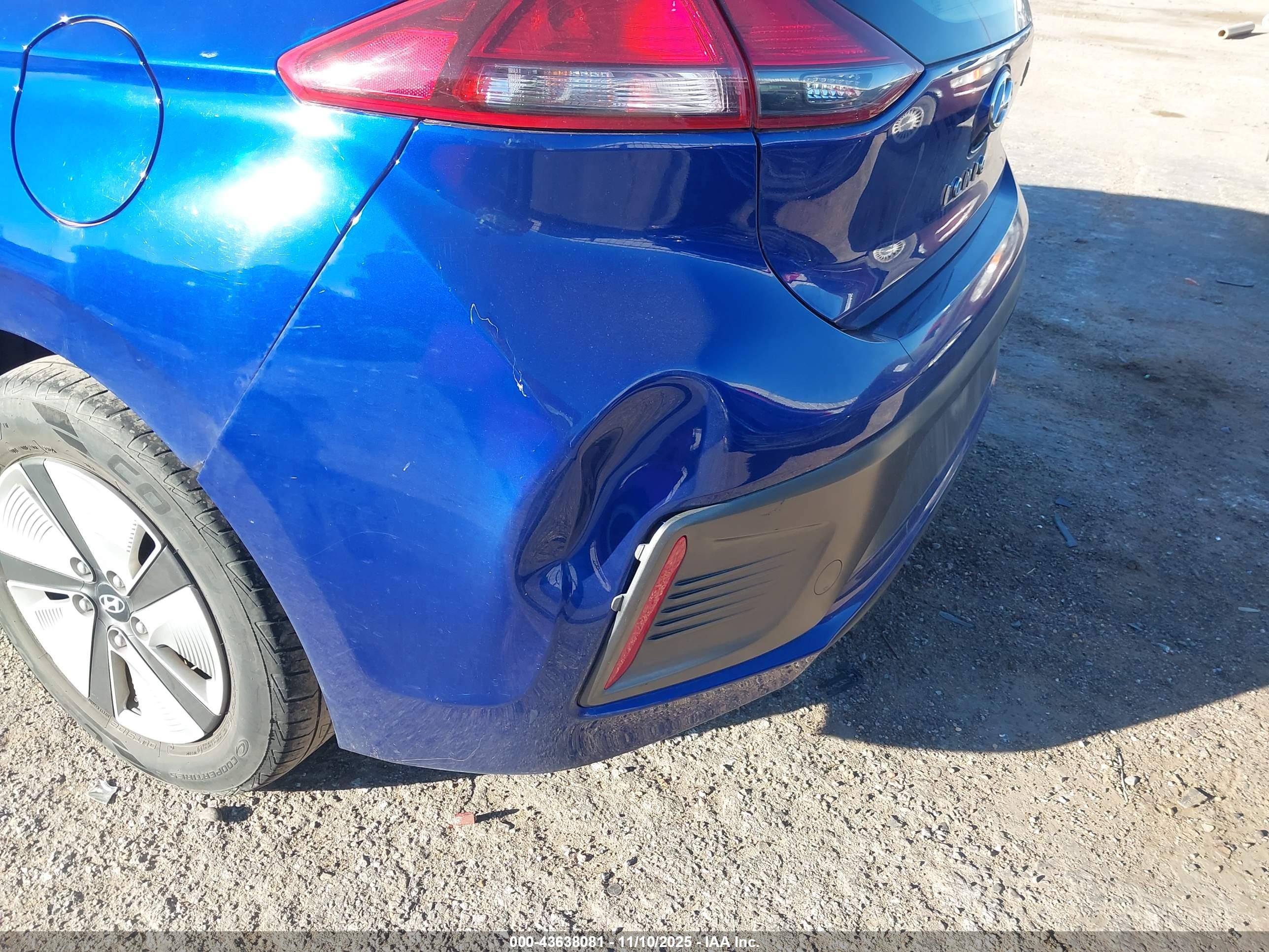 HYUNDAI IONIQ image 6